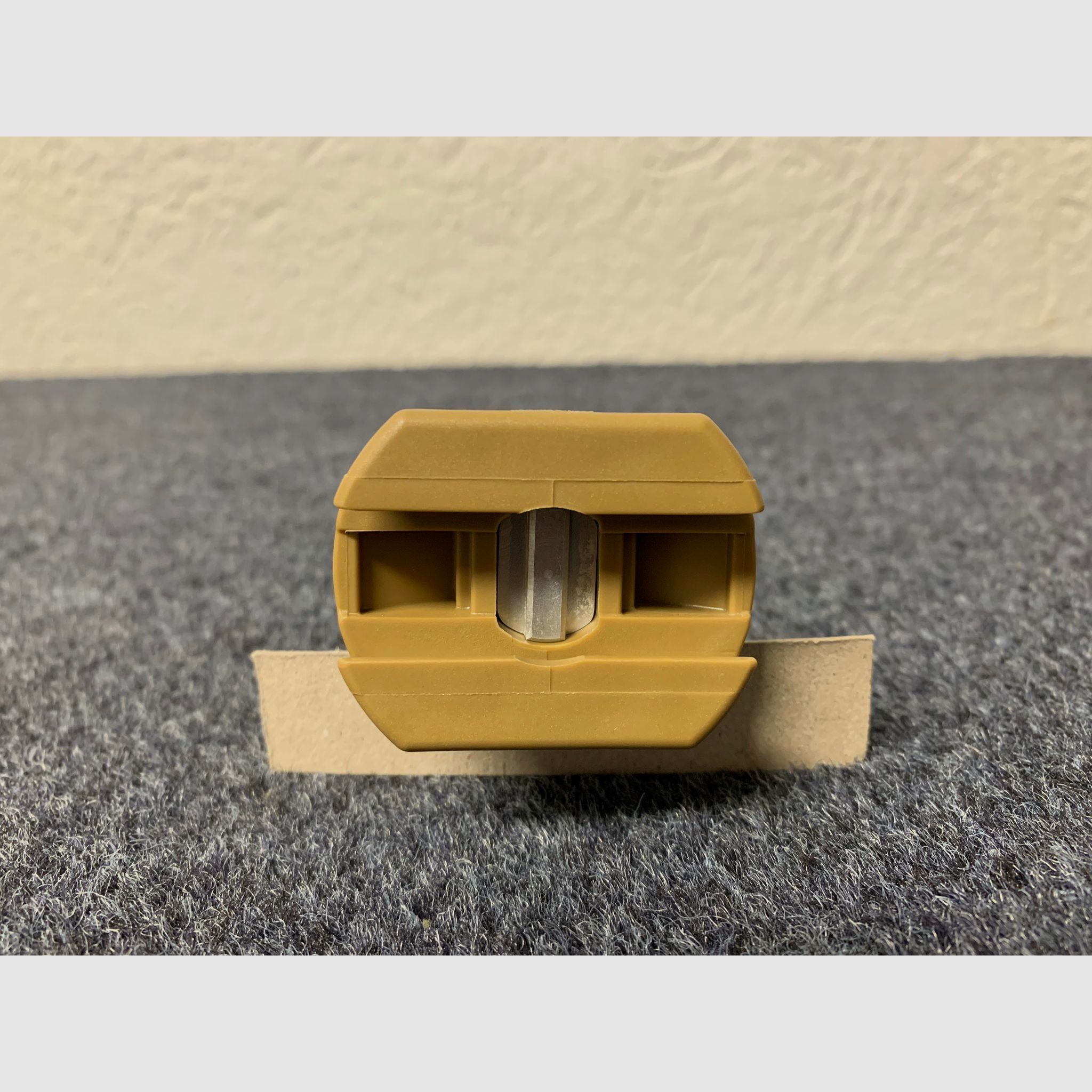 HK storm grip with insert for LM/LLM switch sand color / RAL8000 - NEW - Heckler & Koch Mr223 Mr308 G28 G95k KSK