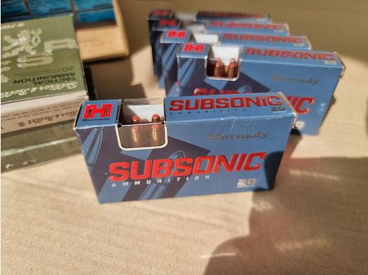 Munition insgesamt 680 Schuss .300 Blackout BLK AAC subsonic Hornady Sub-X 190gr / S&B 200gr originalverpackt