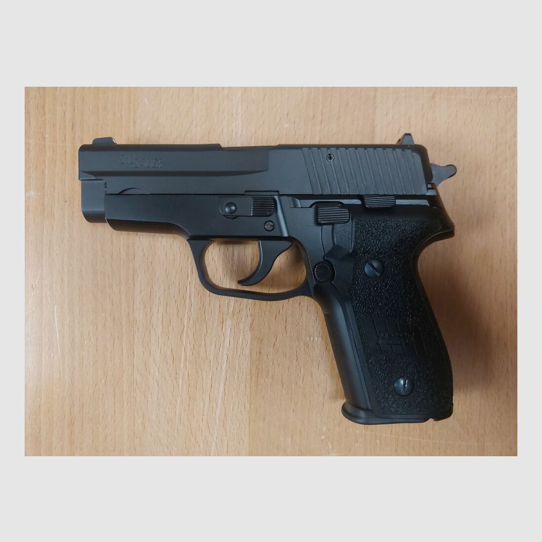 Sig Sauer, Eckernförde P 228
