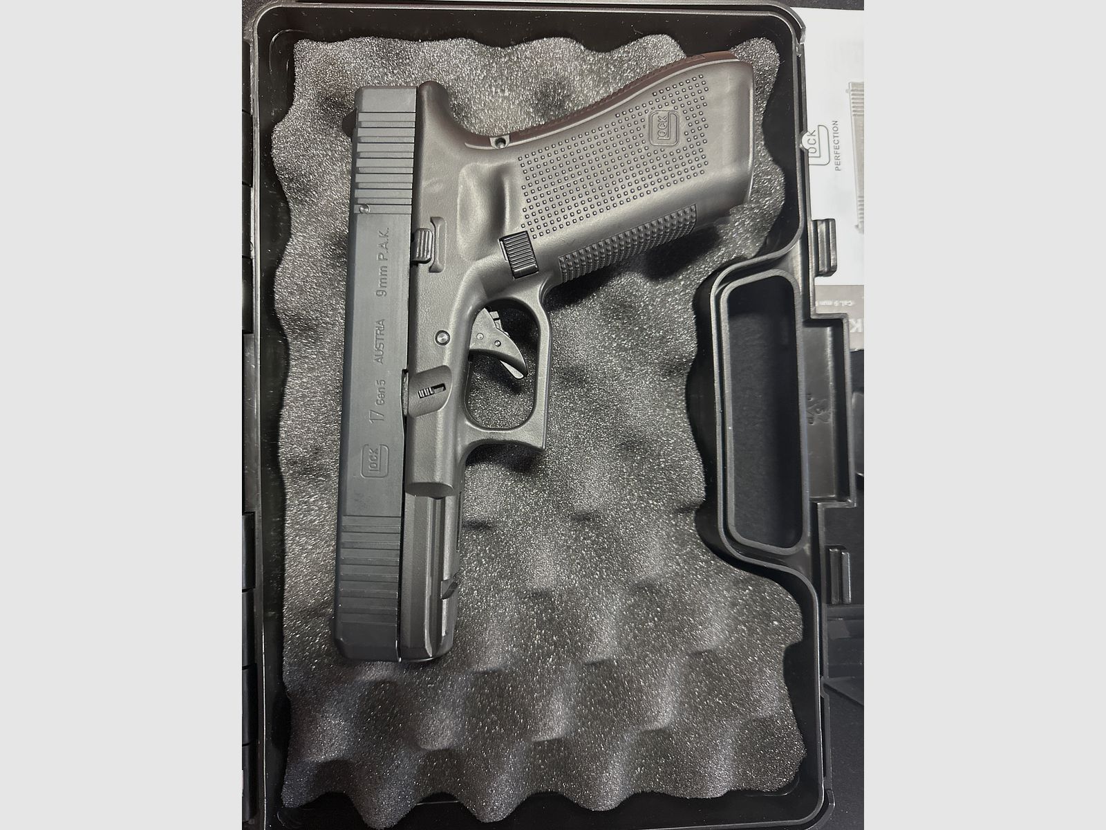 Glock 17 Gen. 5 9mm P.A.K. Pistole