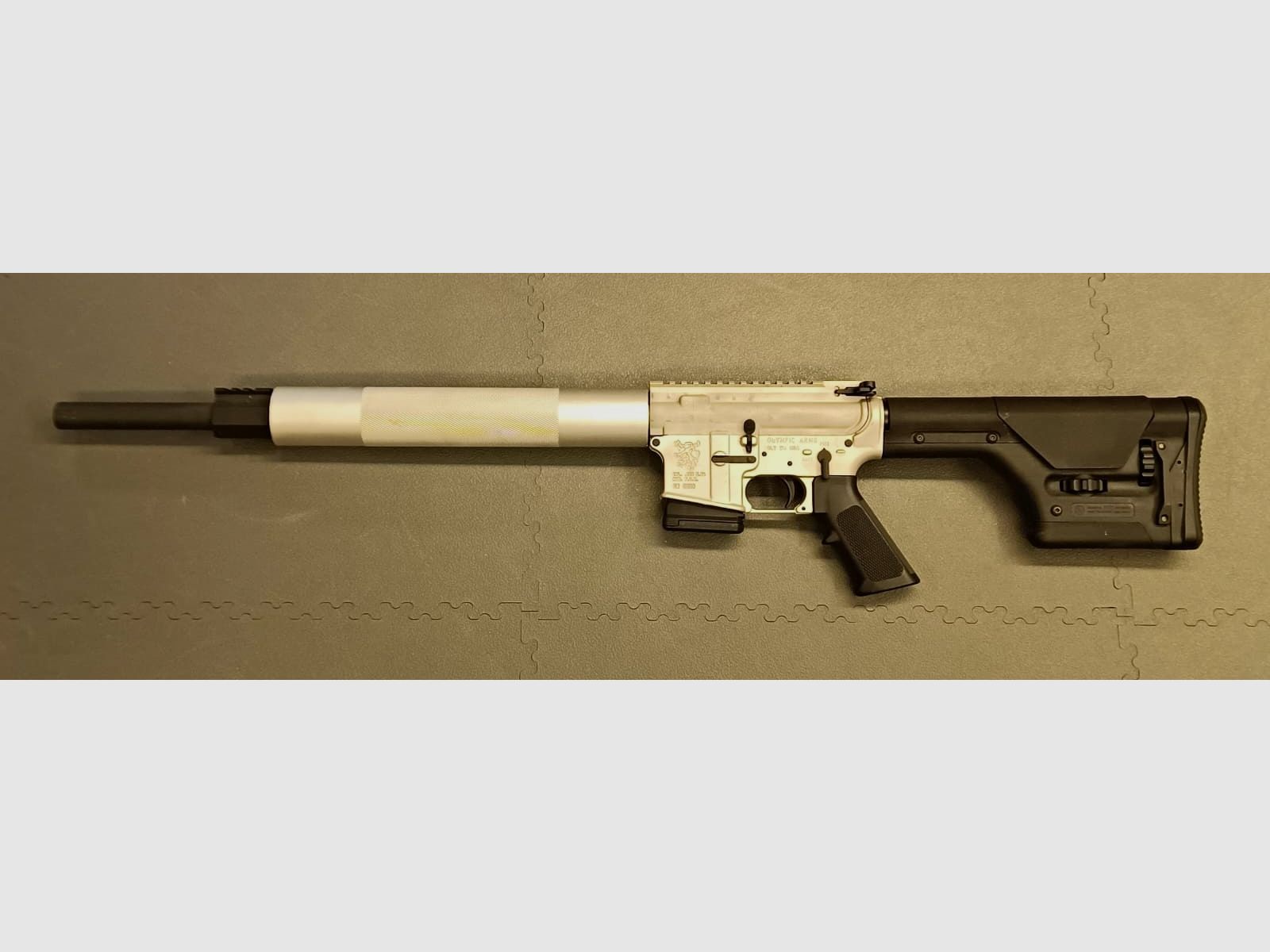 Olympic Arms AR-15 – calibro .223 Rem