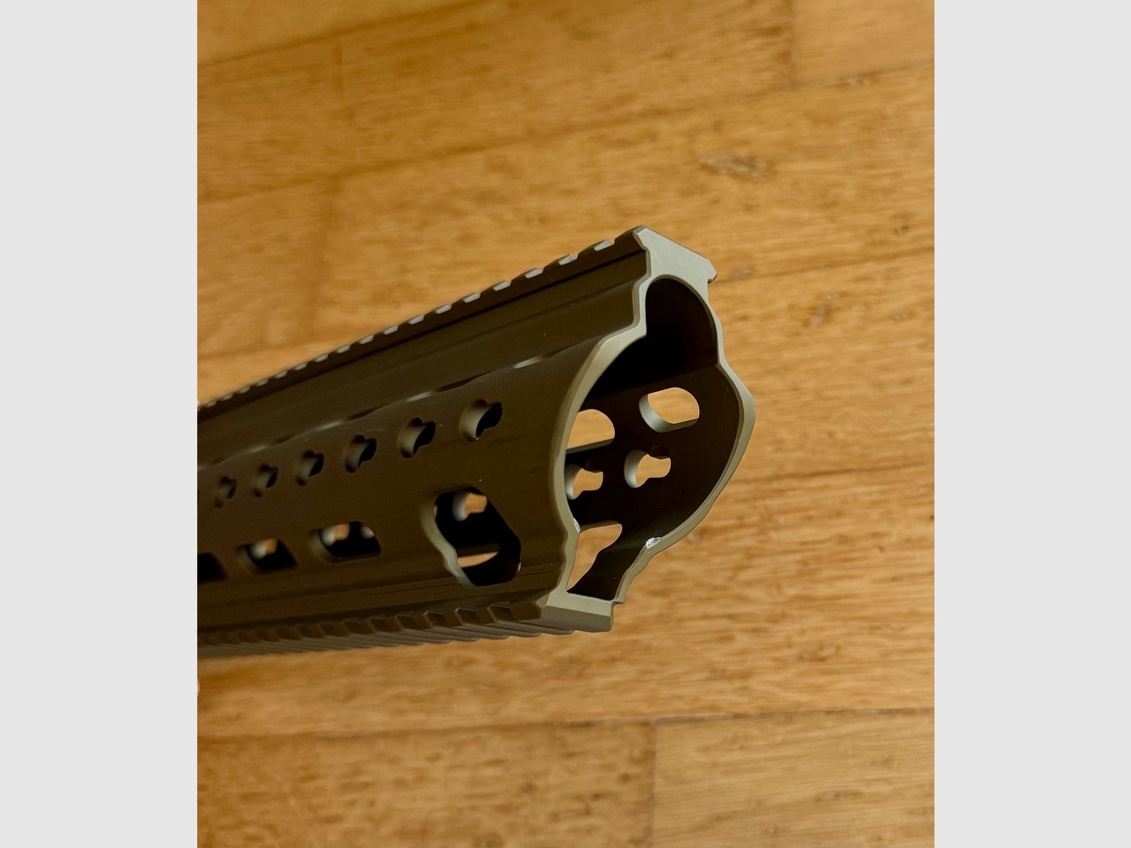 Original H&K handguard per MR223, slimline, per 16.5" pollici, in RAL8000, immagine 3 di 3