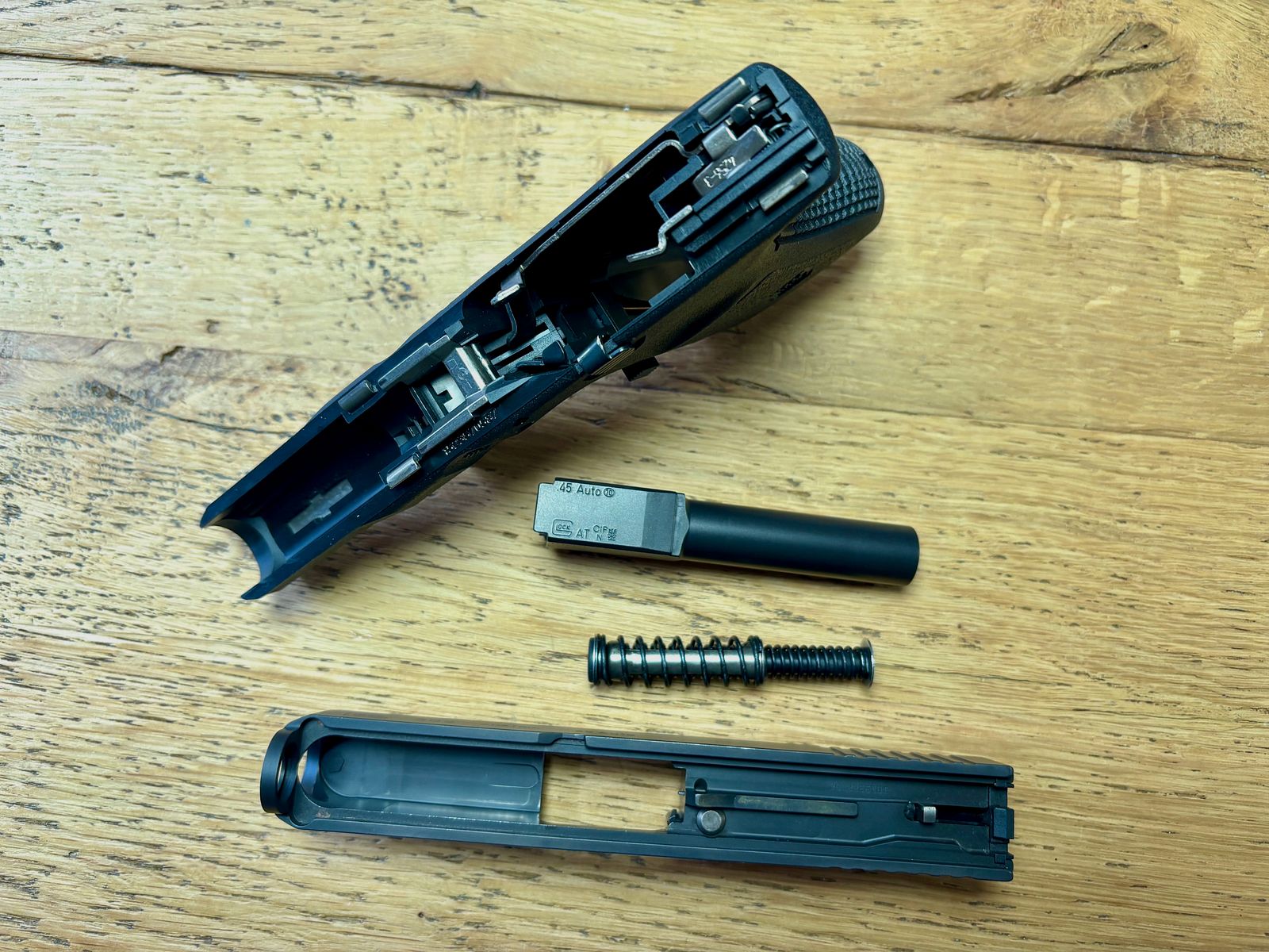 Glock Mod. 30 S Cal. .45Auto - ensemble complet - comme neuf