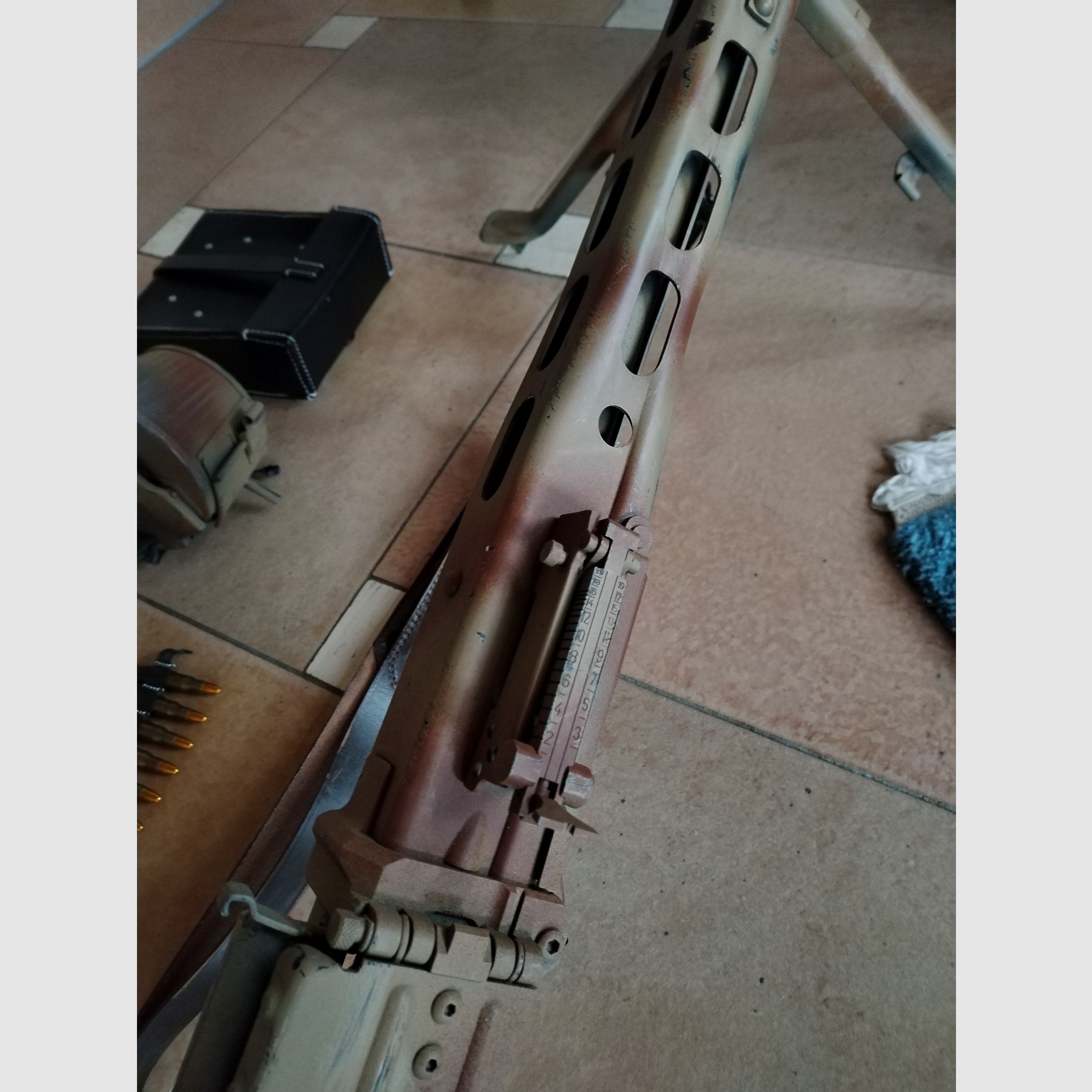 Airsoft MG42 custom Normandy Tarnanstrich AEG WW2
