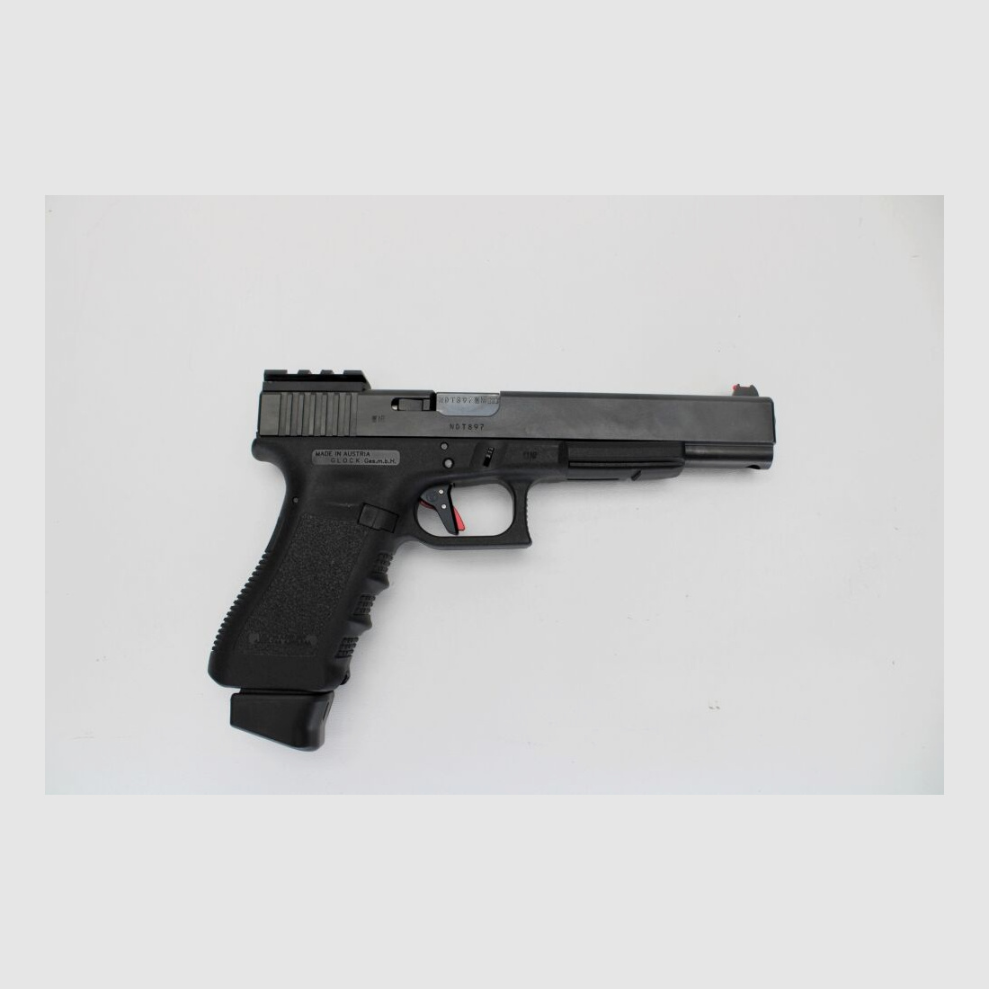 Pistole Glock 17L mit 7 Magazinen und Holster Timney Abzug 9mmLuger