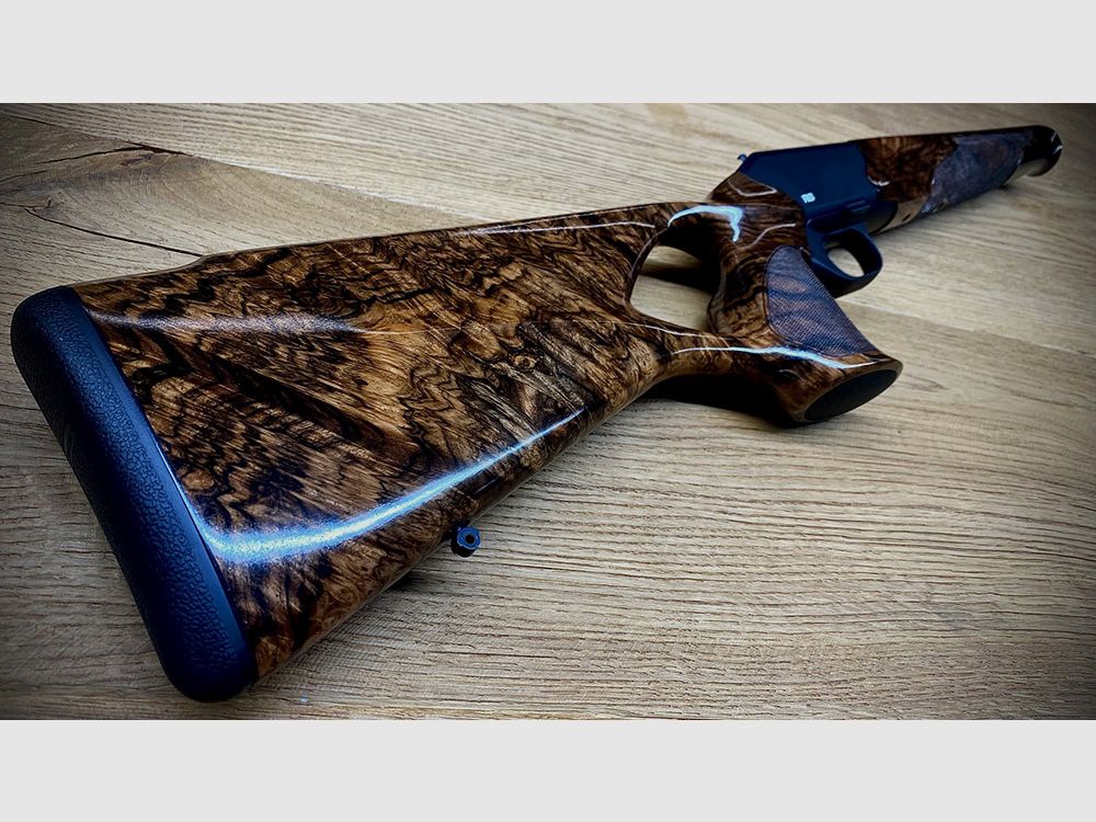 Blaser R8 Success Schäftung / Holzklasse 10 / Super Finish / TRAUMSCHÄFTUNG DER EXTRAKLASSE