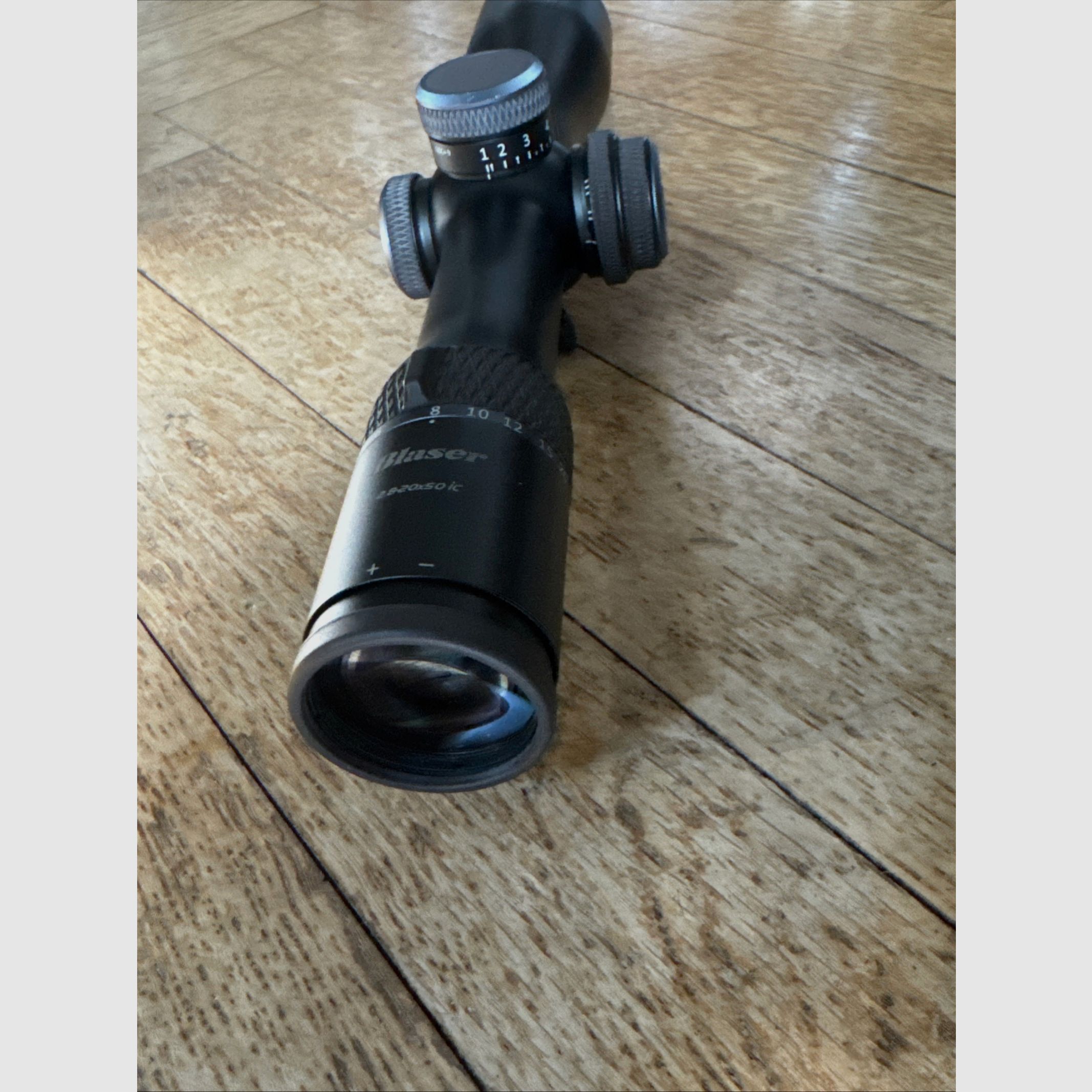 Blaser Zielfernrohr B1 2,8–20 × 50 iC mit Blaser ODC+ & Objektiv‑Cover +Schiene