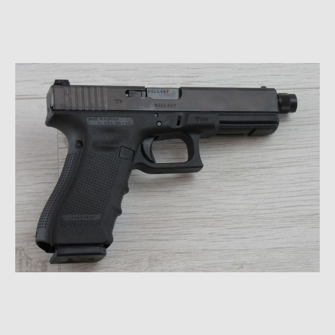 Glock Glock 17 Gen4 mit Gewindelauf