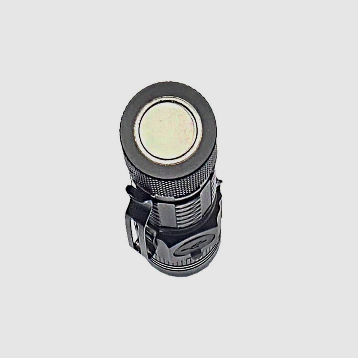 LATARKA – BHD-93 ŁADOWALNA CZARNA LATARKA LED HAWK-S 600 LUMENÓW, zdjęcie 4 z 5