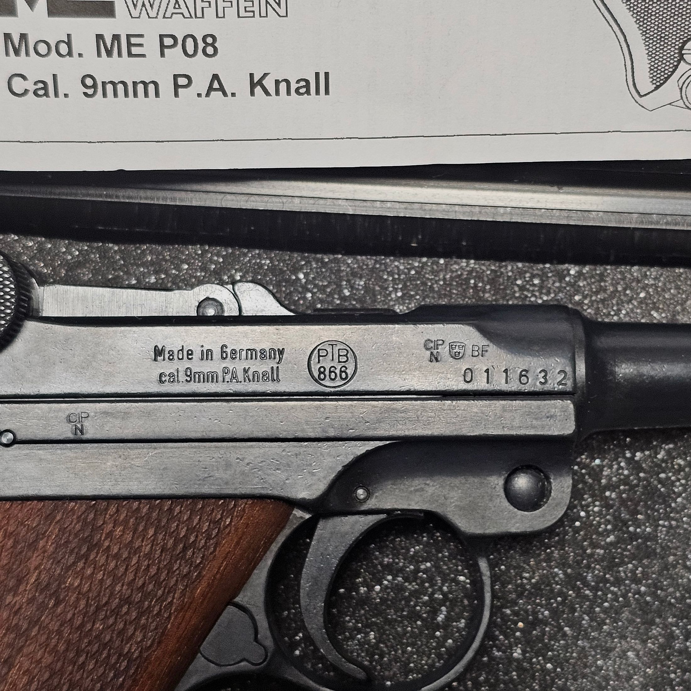 Blank firing pistol ME P08