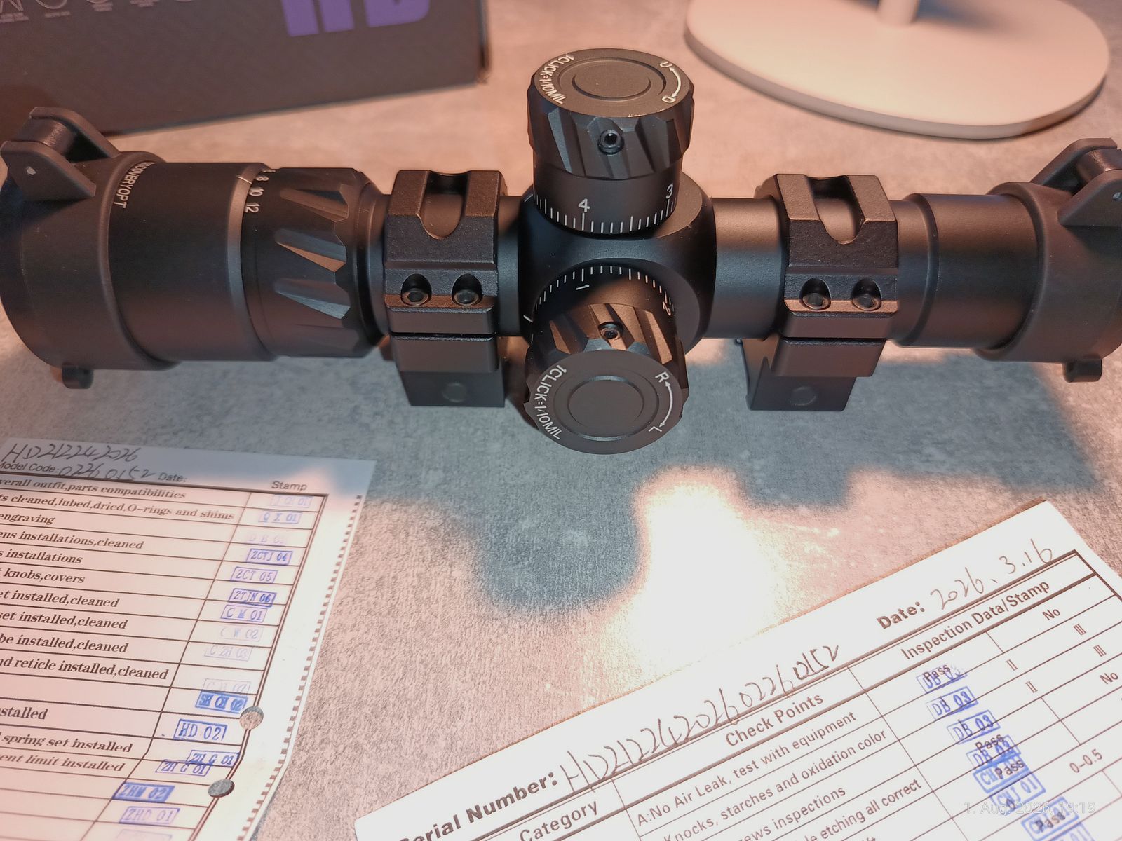 Discovery Optics HD 2-12x24 FFP z szybkozłączkami UTG