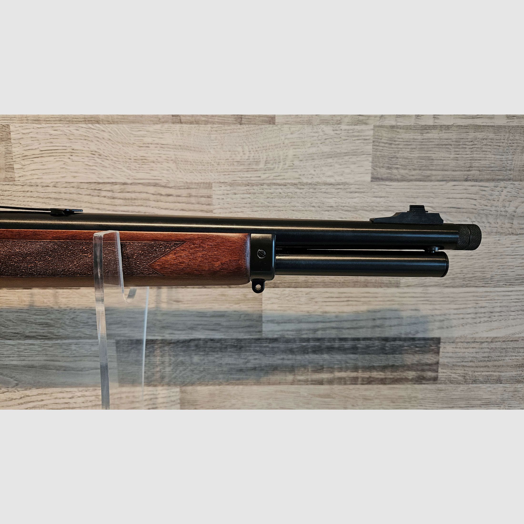 Neuware vom Fachhandel - Unterhebelrepetierbüchse UHR Rossi R95 Trapper .45-70Gov.