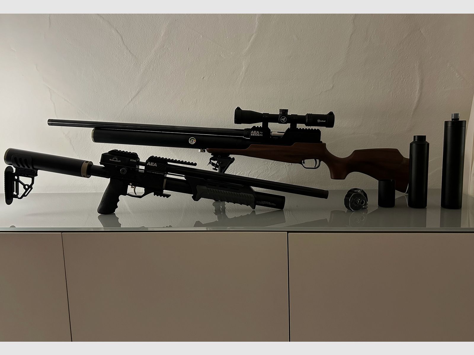 AEA Zeus .68 + AEA Megalodon .50 OVP i akcesoria (tłumik, optyka itp.)