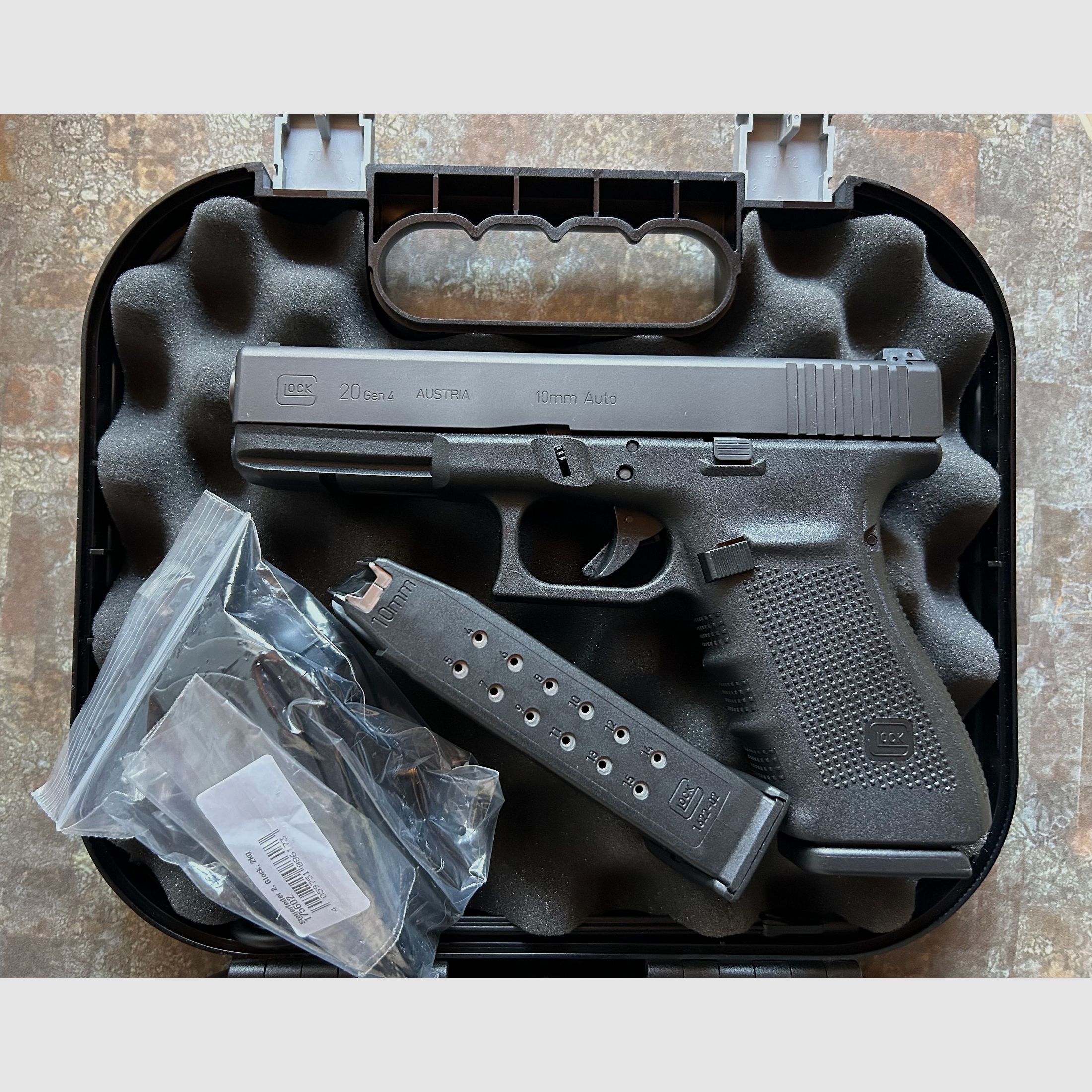 GLOCK 20 PISTOLE GEN4 KALIBER .10 MM NEU & ungeschossen
