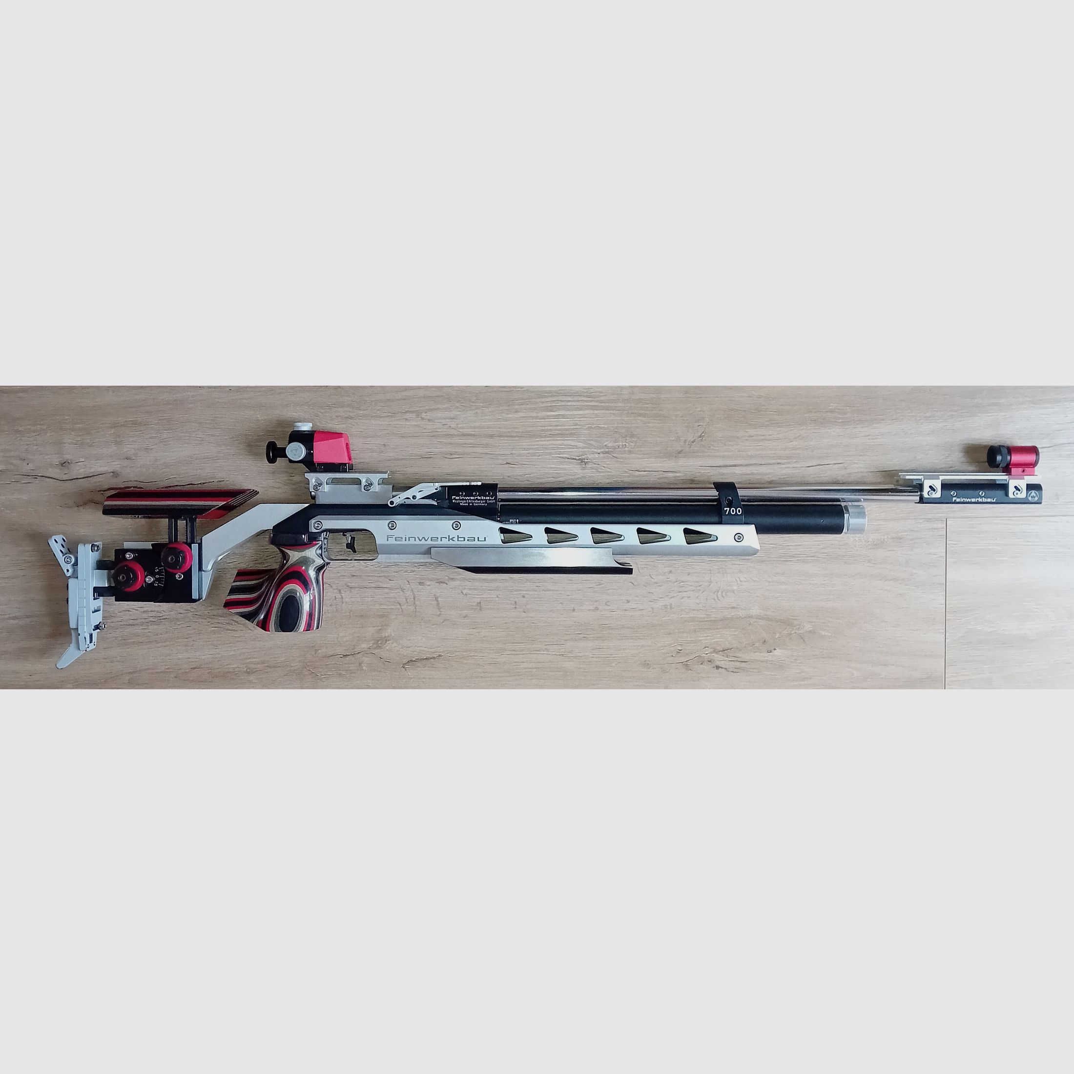 Press - Luftgewehr Feinwerkbau 700  ALU -  Rechts - Schaft