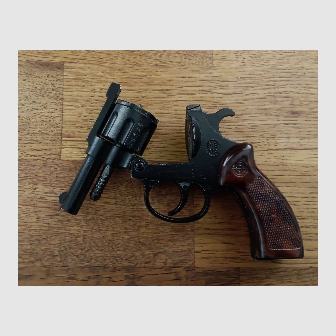 Umarex Schreckschussrevolver  6mm Flobert