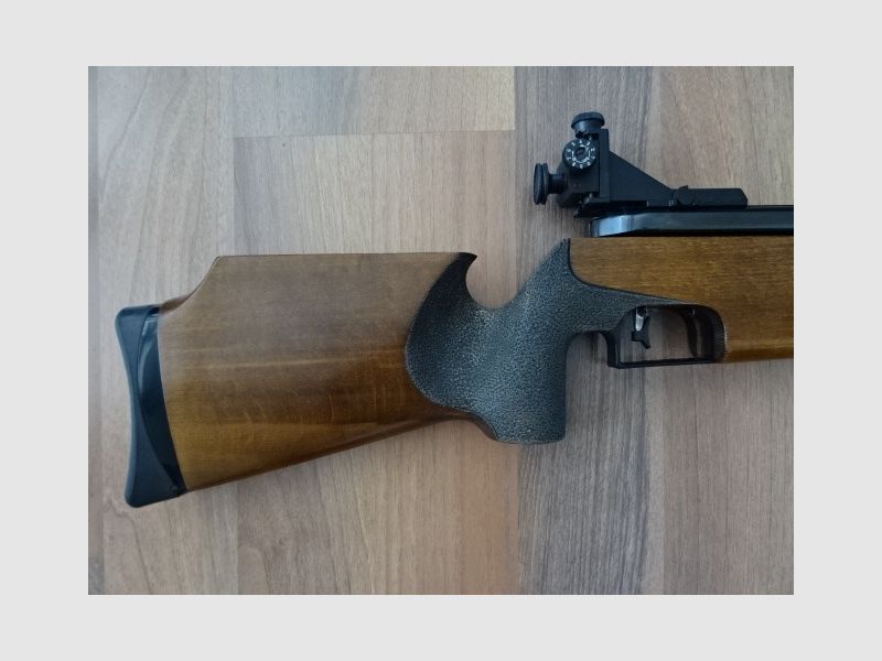 Feinwerkbau 300 S Junior - Match Luftgewehr für Rechtsschützen