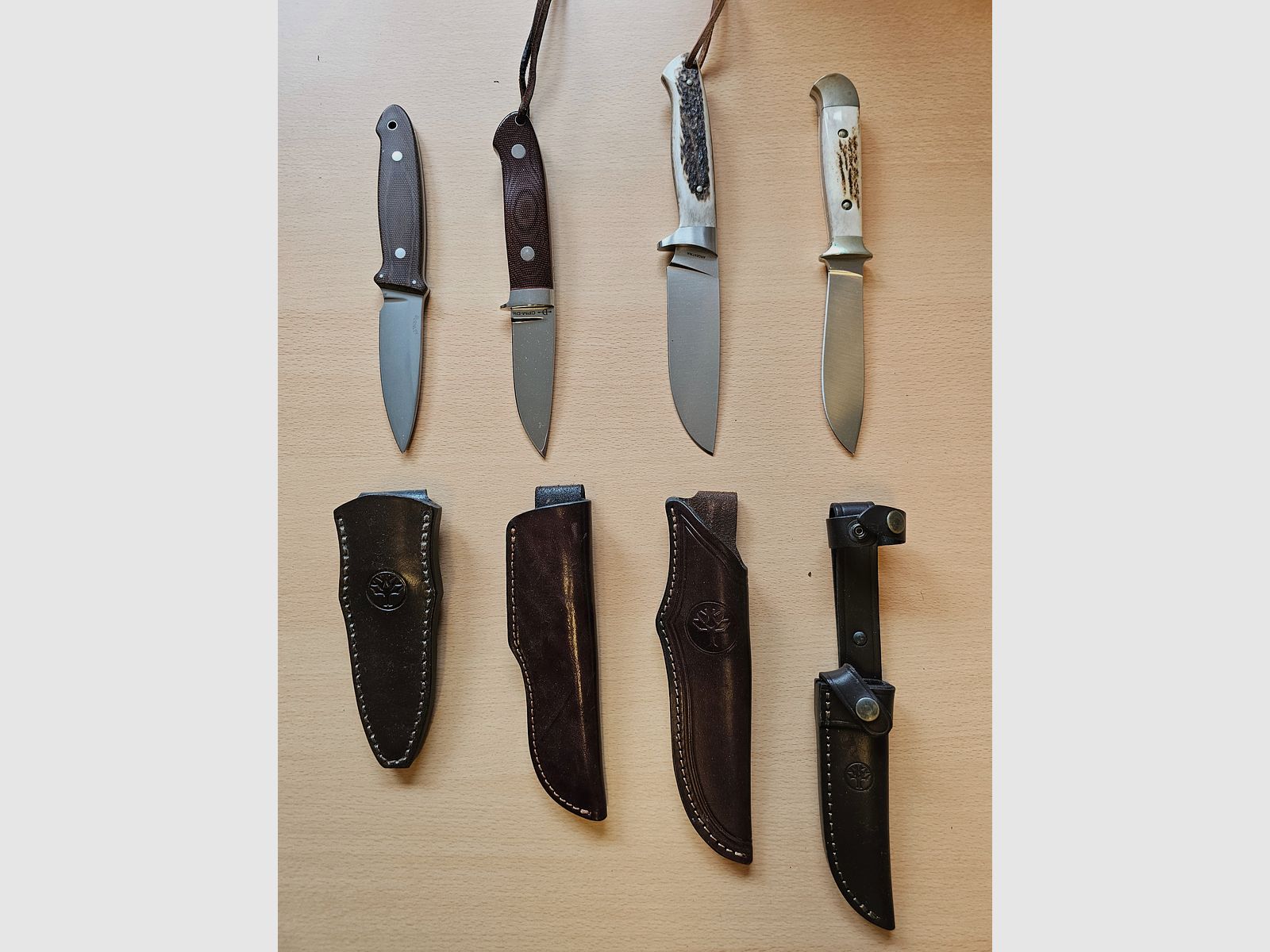 4 Jagdmesser von BÖKER im Set zu verkaufen.