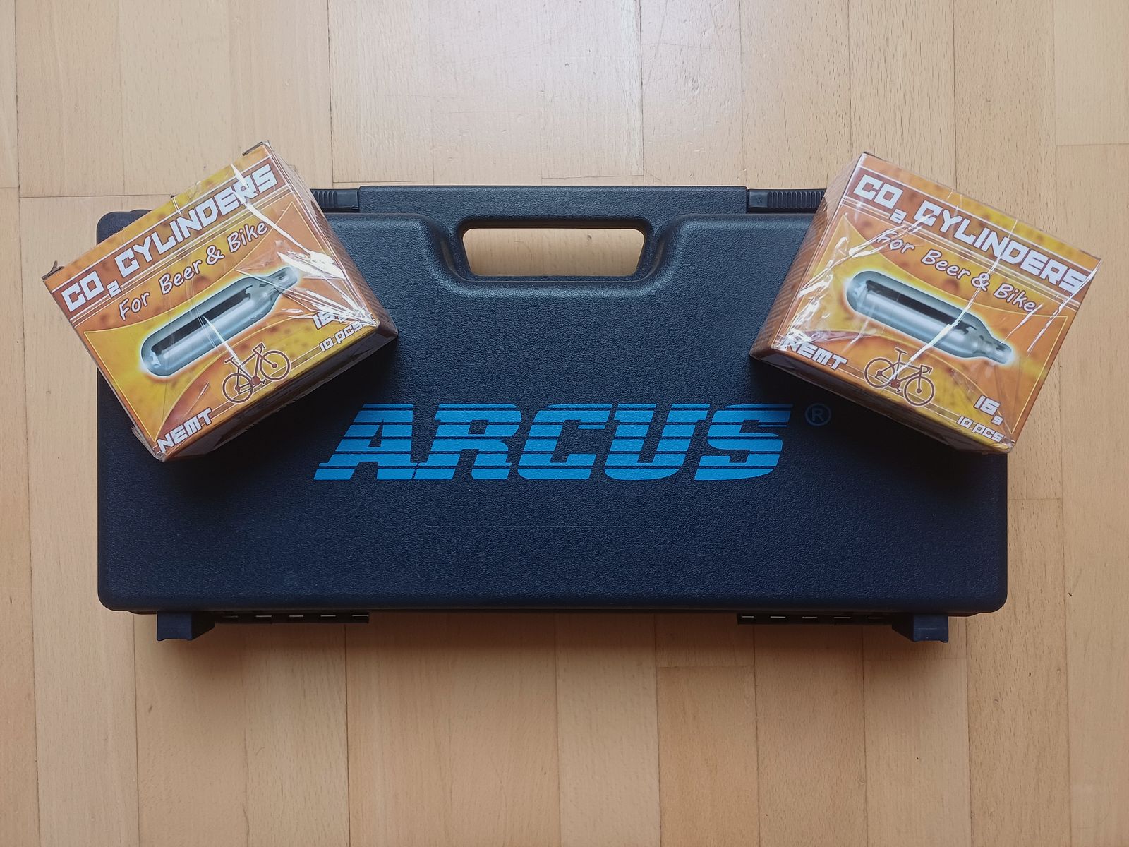 Arcus Harpoon black with extra accessories