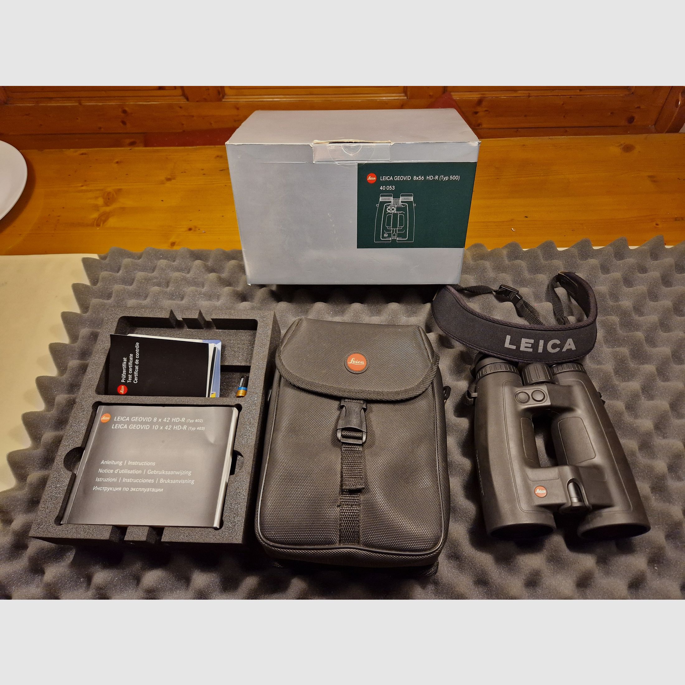 Binoculars Leica Geovid 8x56 HD-R