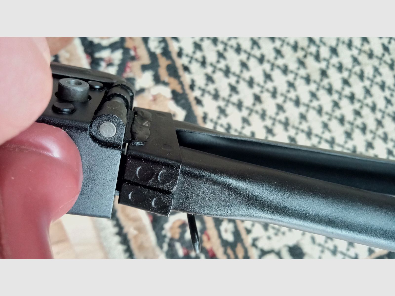 Absolument de haute qualité et proprement fabriqué russe 5,5 mm Saiga / Izhmash Squelette Crosse pliante pour AKS-74 / AK Crosse pliante 5.5 Triangle Side Folder