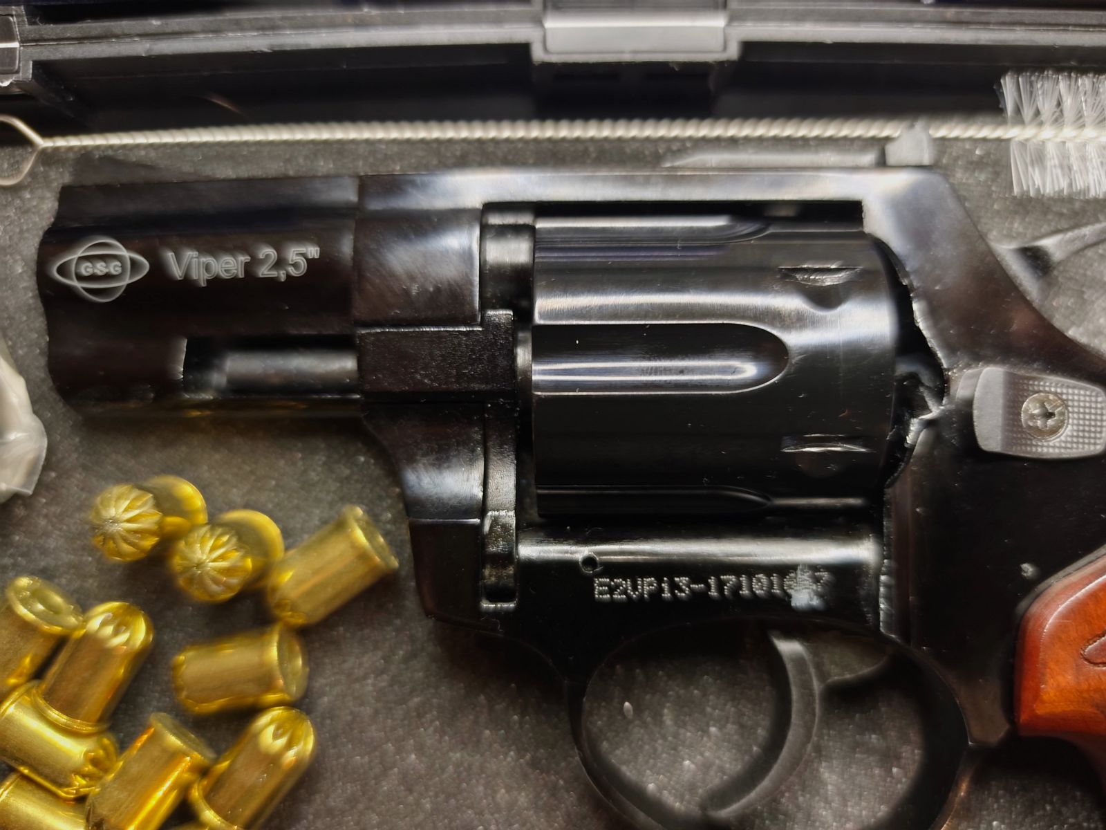 Ekol Viper 2,5 Zoll Schreckschuss Revolver SchwarzKaliber 9 mm R.K.