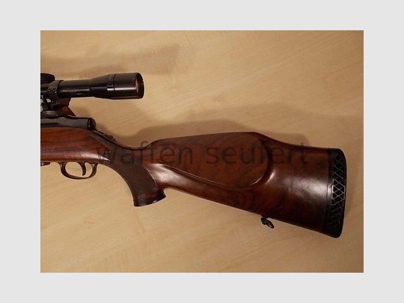 Sauer 80 con Kahles 8x56A4 y SWM