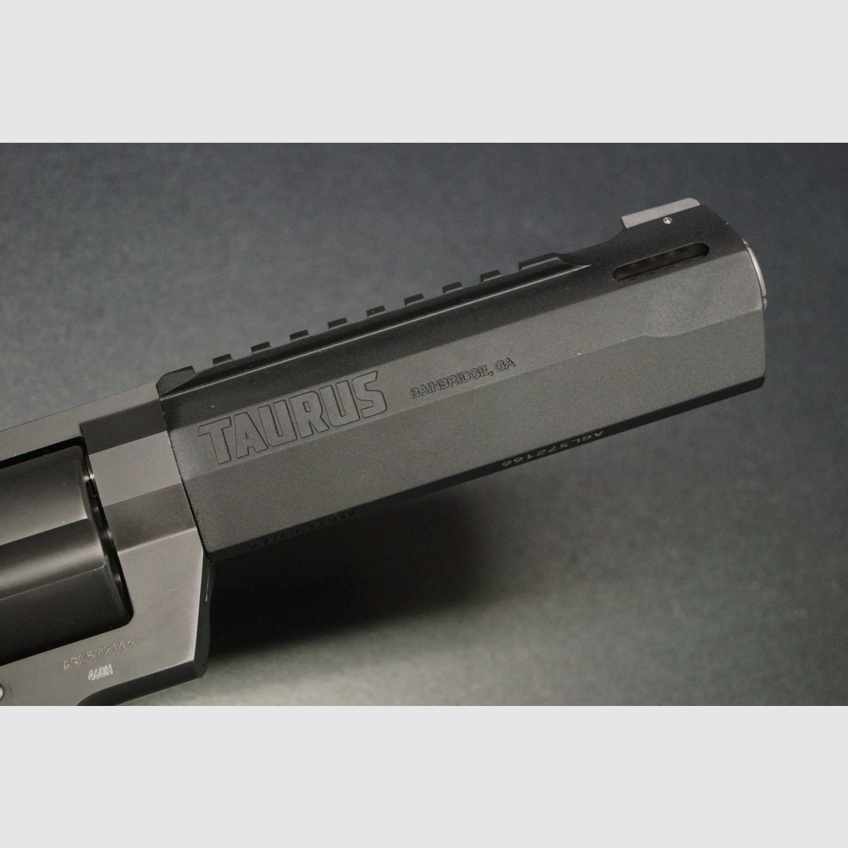 Taurus Raging Hunter .460 S&W 6.73″, Bild 2 von 8
