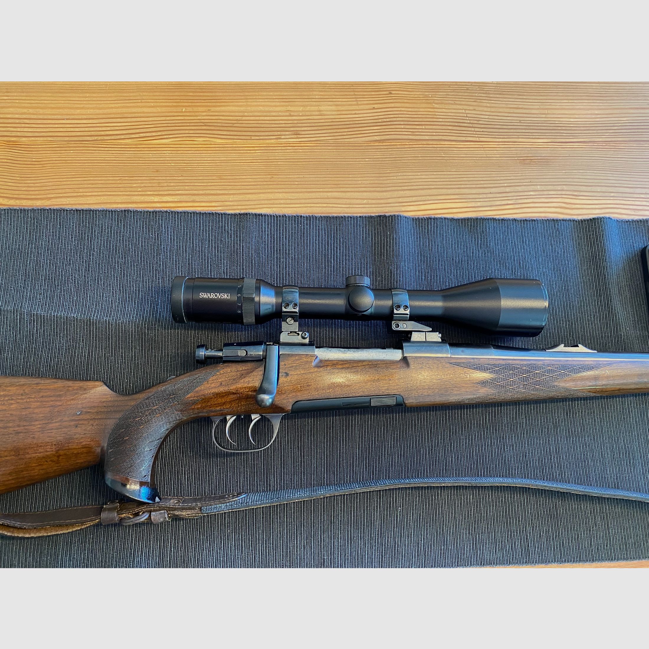 Mauser 98, calibre 30.06, Swarovski Habicht 3-12x50, silencieux WHED,