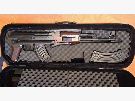 VIOLIN CASE AS A DISCREET TRANSPORT BOX FOR AK47 - FOLDING STOCK