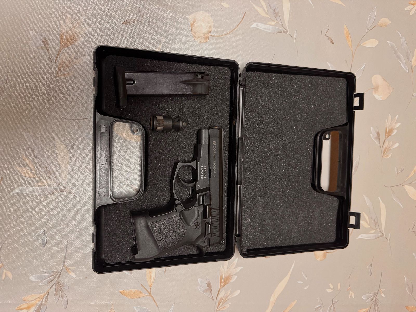 Zoraki MOD. 914 cal.9mm PAK Schreckschuss Platzpatrone , Bild 3 von 12