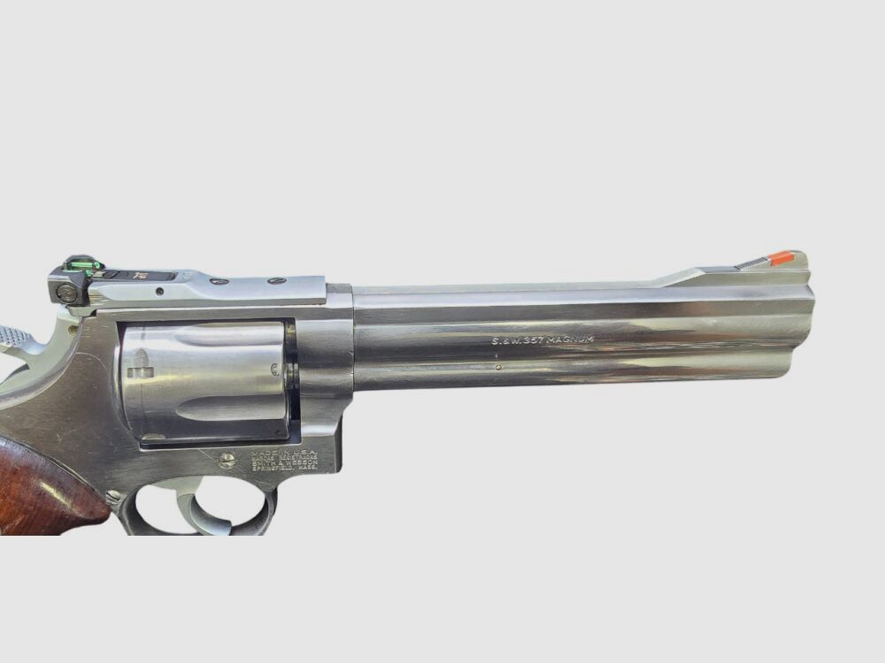 Smith & Wesson 686-6, Target Champion