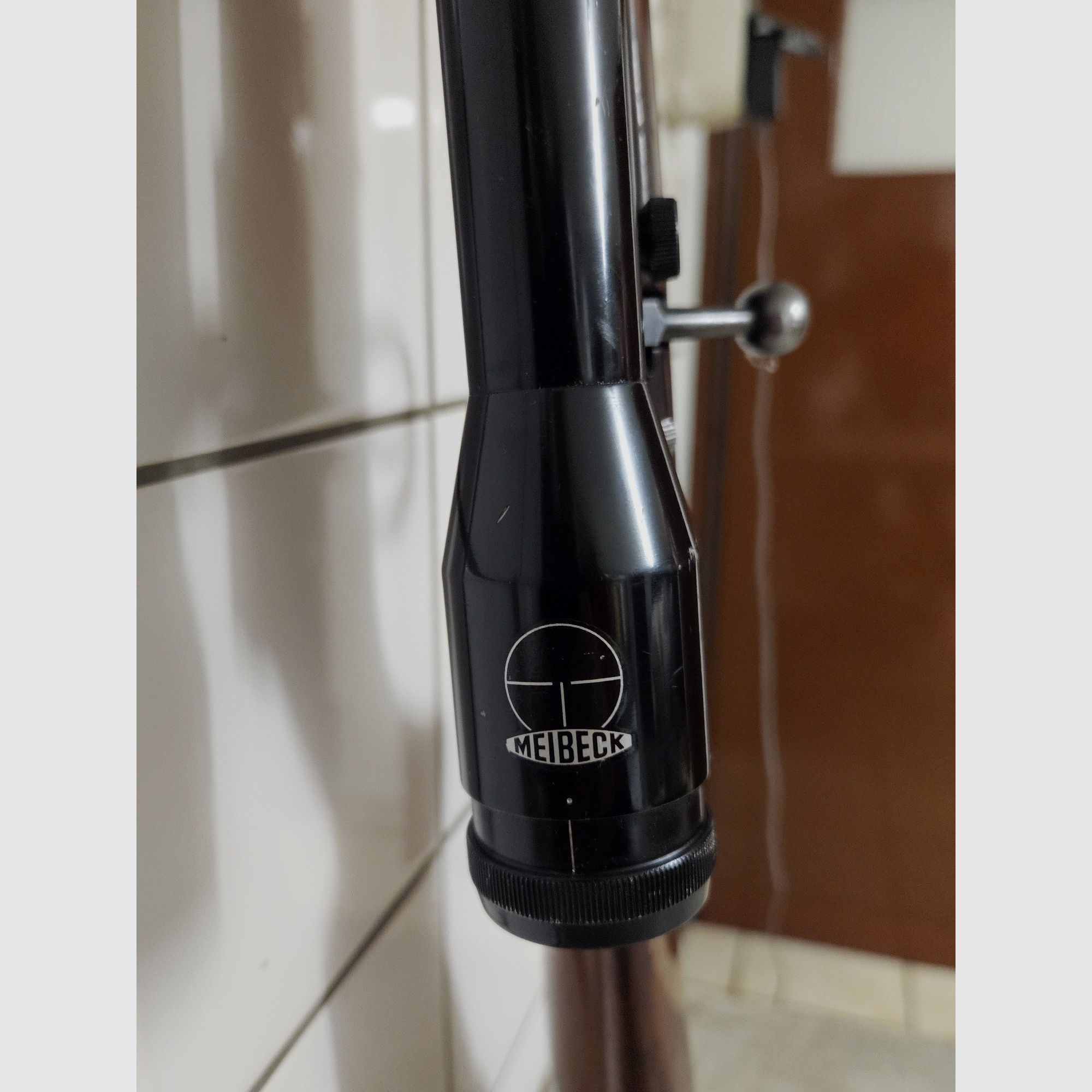 Carabine à petit calibre Anschütz 22 avec lunette Meibeck 4X36