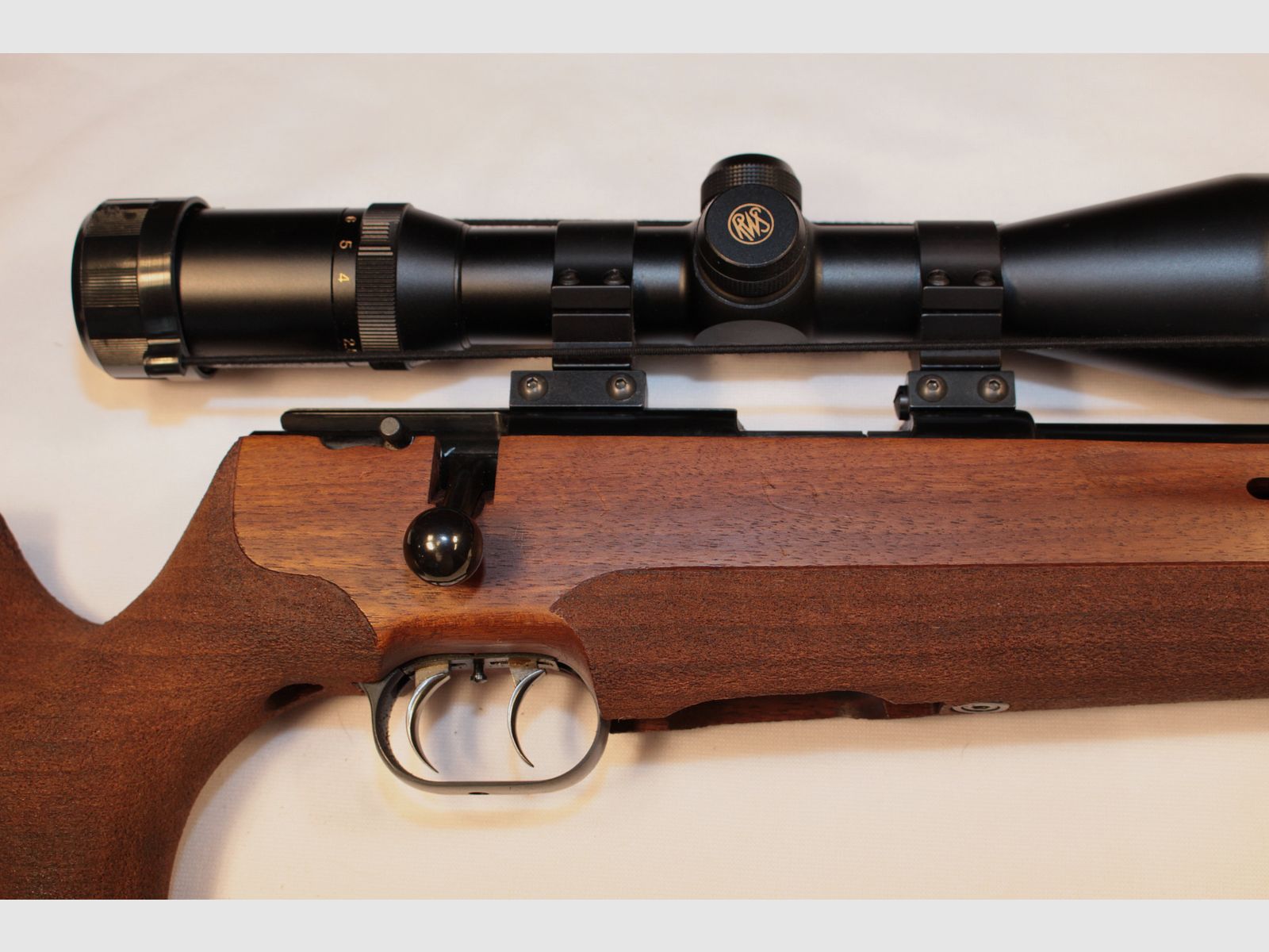 Weihrauch Model HW 66 - like new.