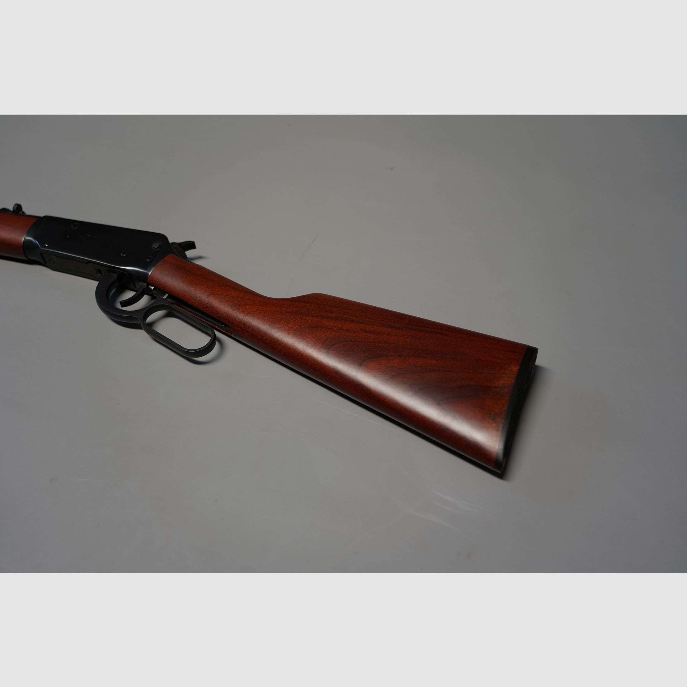 Winchester Model 94 Standard noyer, carabine à levier de sous-garde Cal. 30-30 Win. neuve, jamais tirée