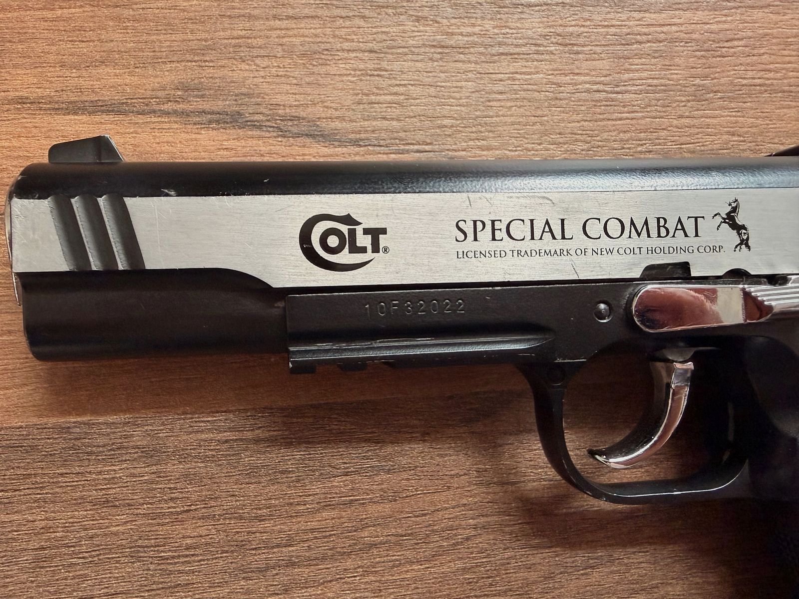 CO₂ pistol Colt Special Combat 1911 cal. 4.5 mm BB