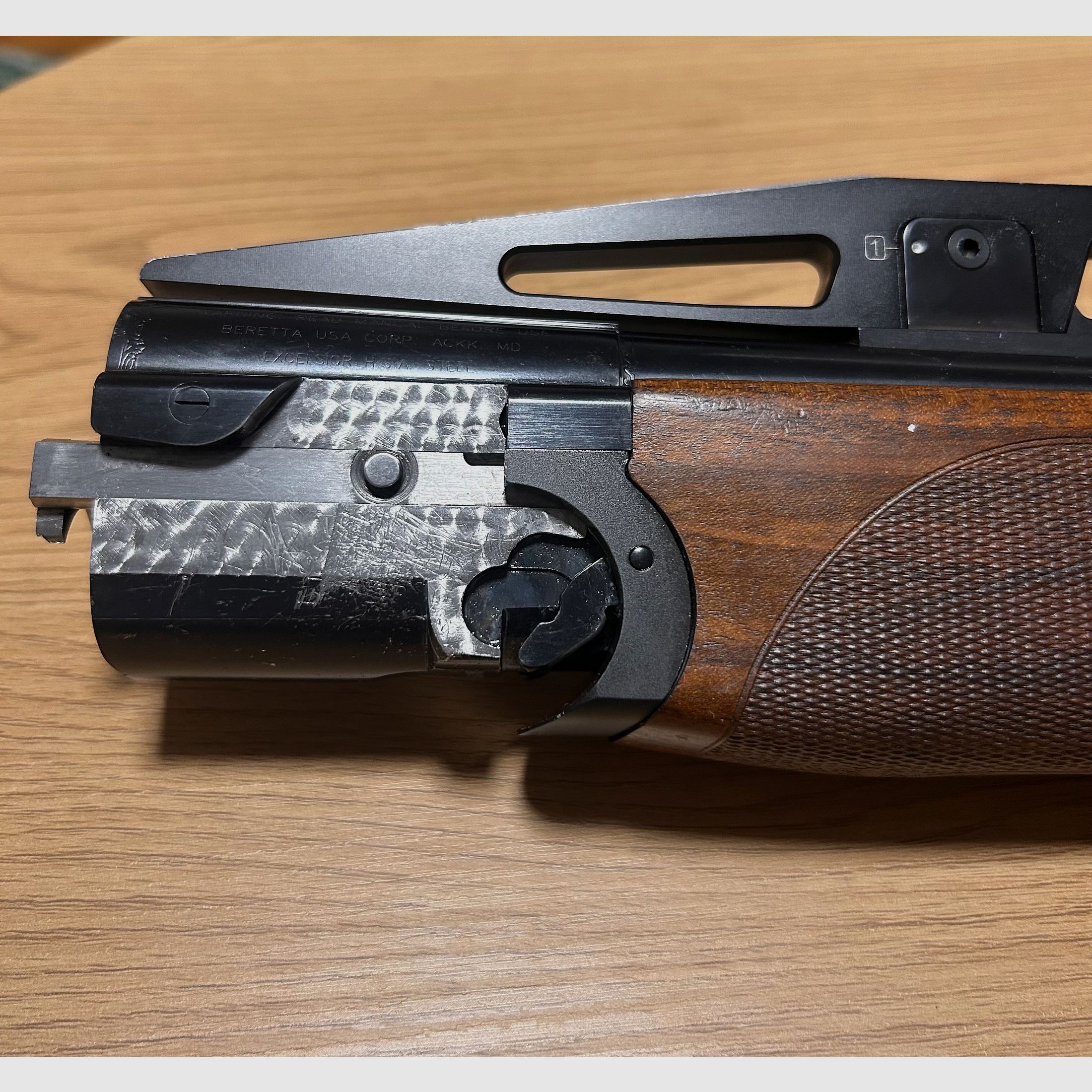 Beretta 692 X-Trap left-hand version