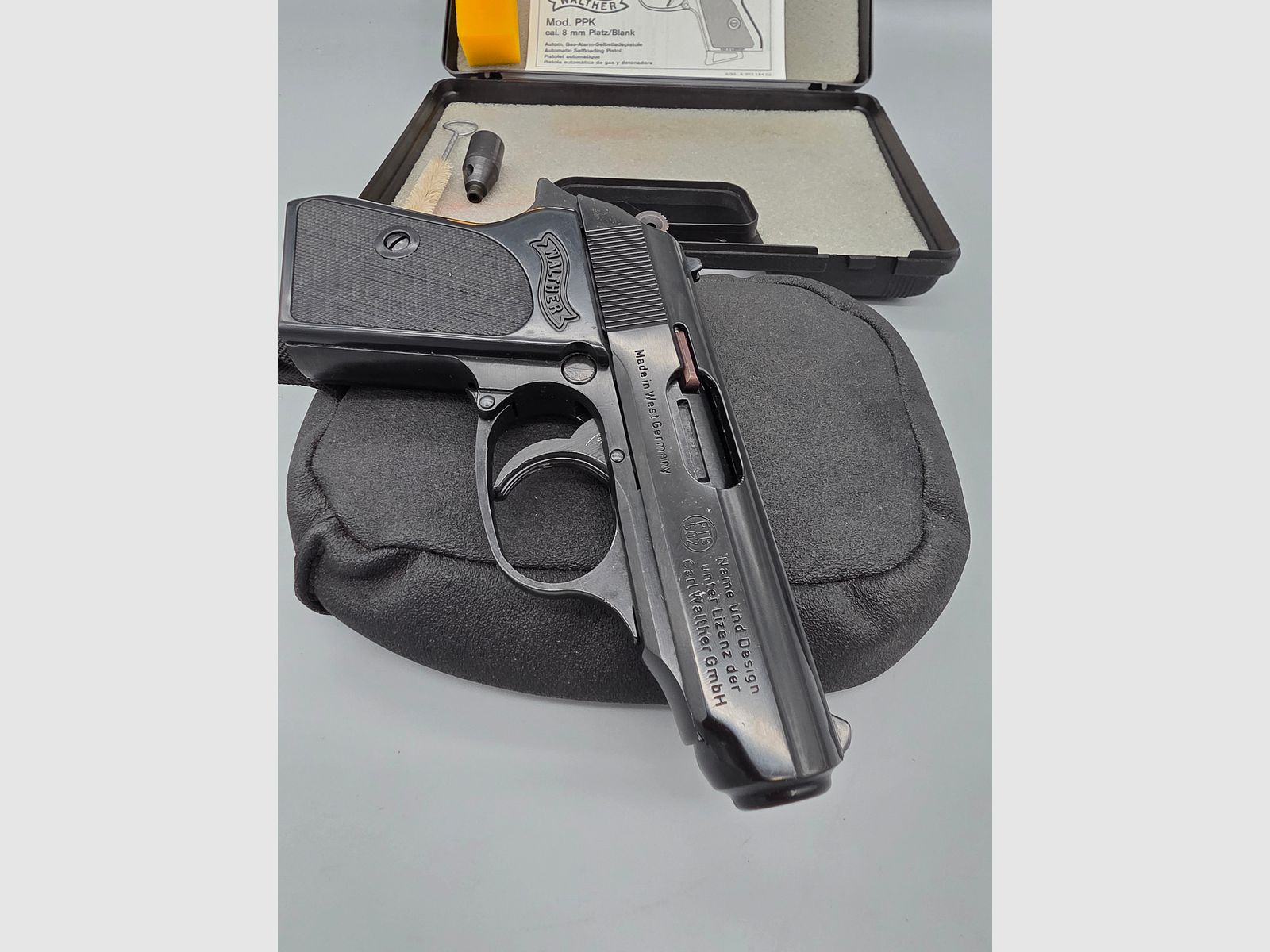 Neuwertig u. ungeschossen Walther PPK 8mm Knall PTB 502 mit Beschuss 1993 (KD) Schreckschuss SRS Silvester