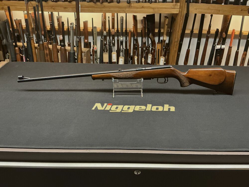 Anschütz 1516 .22WinMag