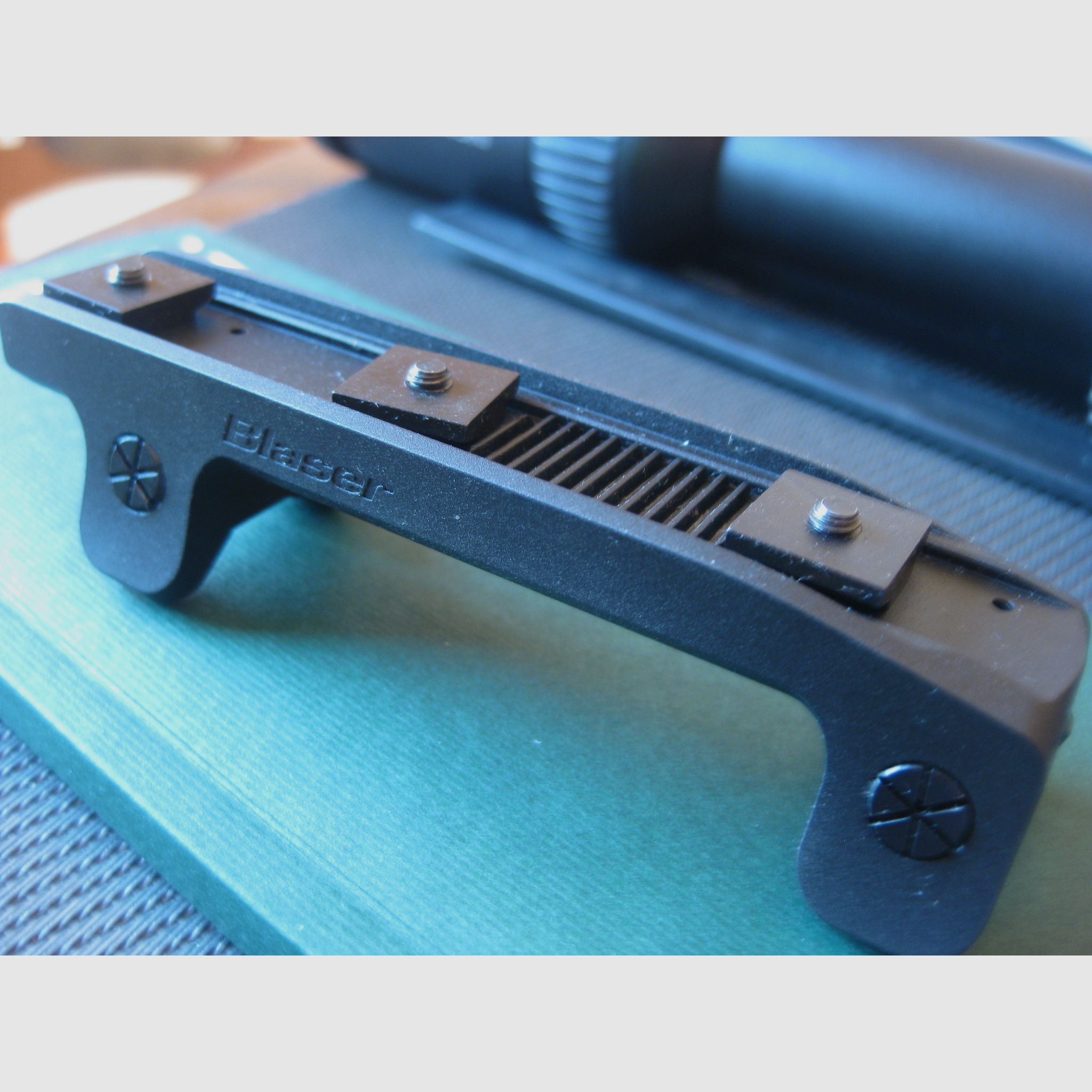 LIKE NEW TOP Swarovski Z8i as 1 - 8 x 24 SR Abs. 4A-i, for an additional charge including original Blaser saddle mount (high)! No ZEISS-LEICA-SAUER-MAUSER-GPO