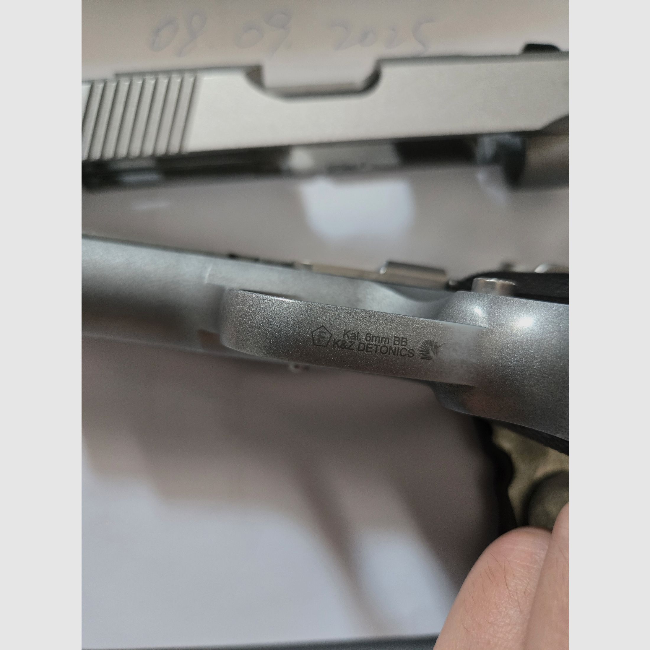 Airsoft Tokyo Marui V10 Ultra Compact GBB 6mm
