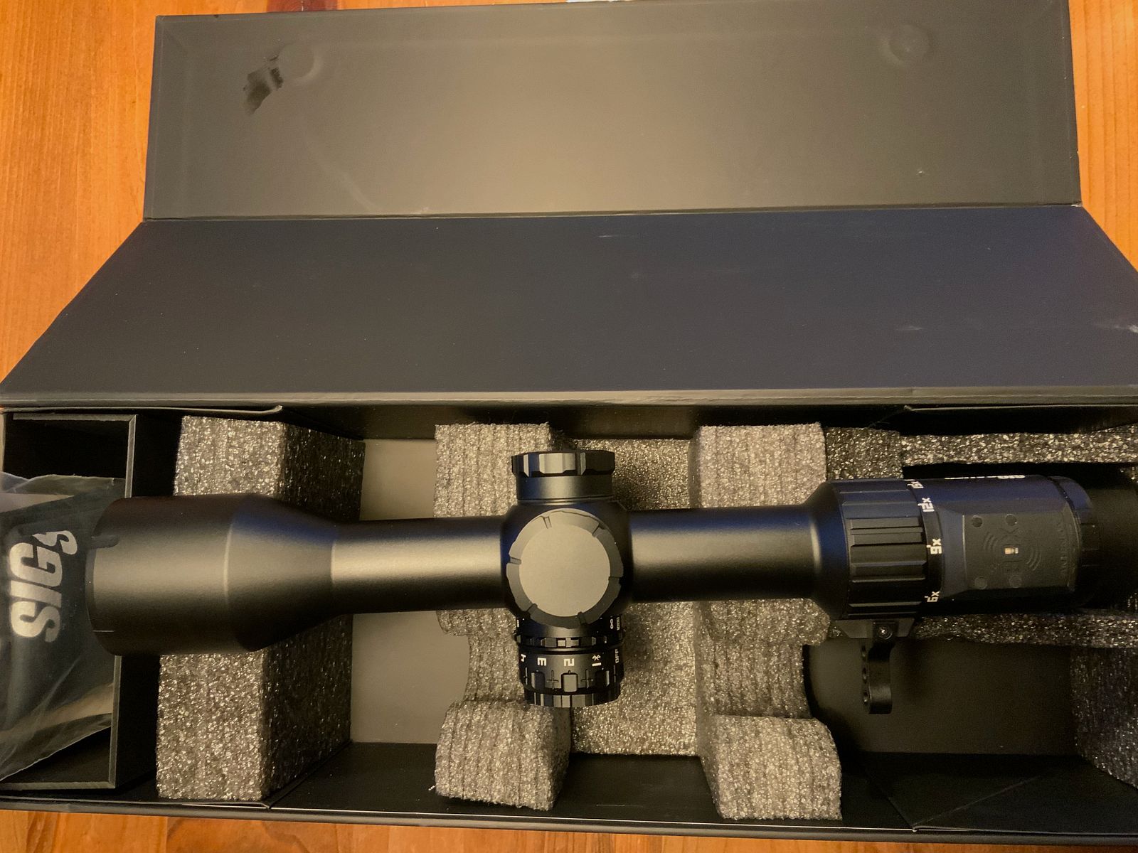 Digitale richtkijker Focal Plane SIG SAUER Let op jagers Sierra 6BDX