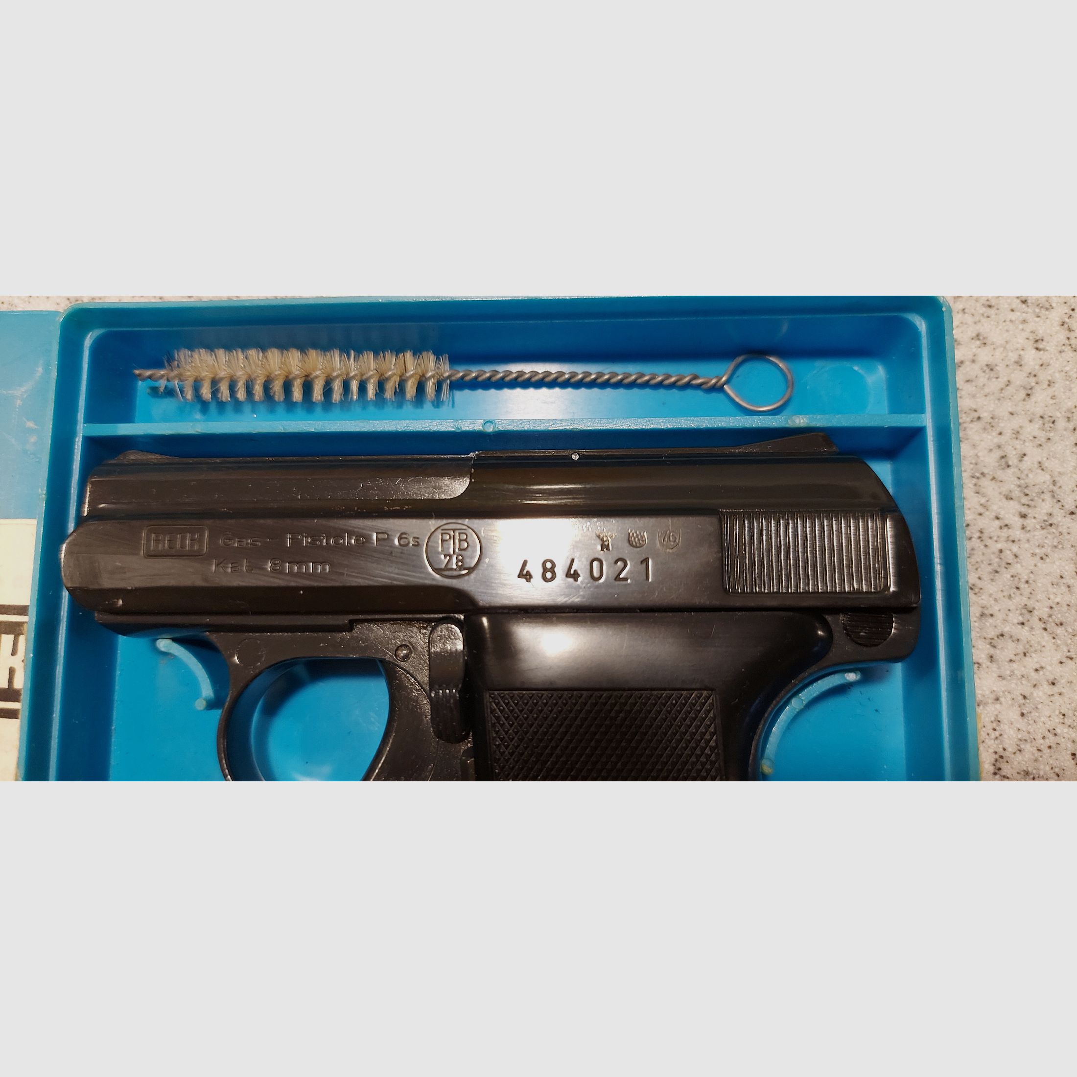 Reck Gas- Schreckschuss Pistole P6s