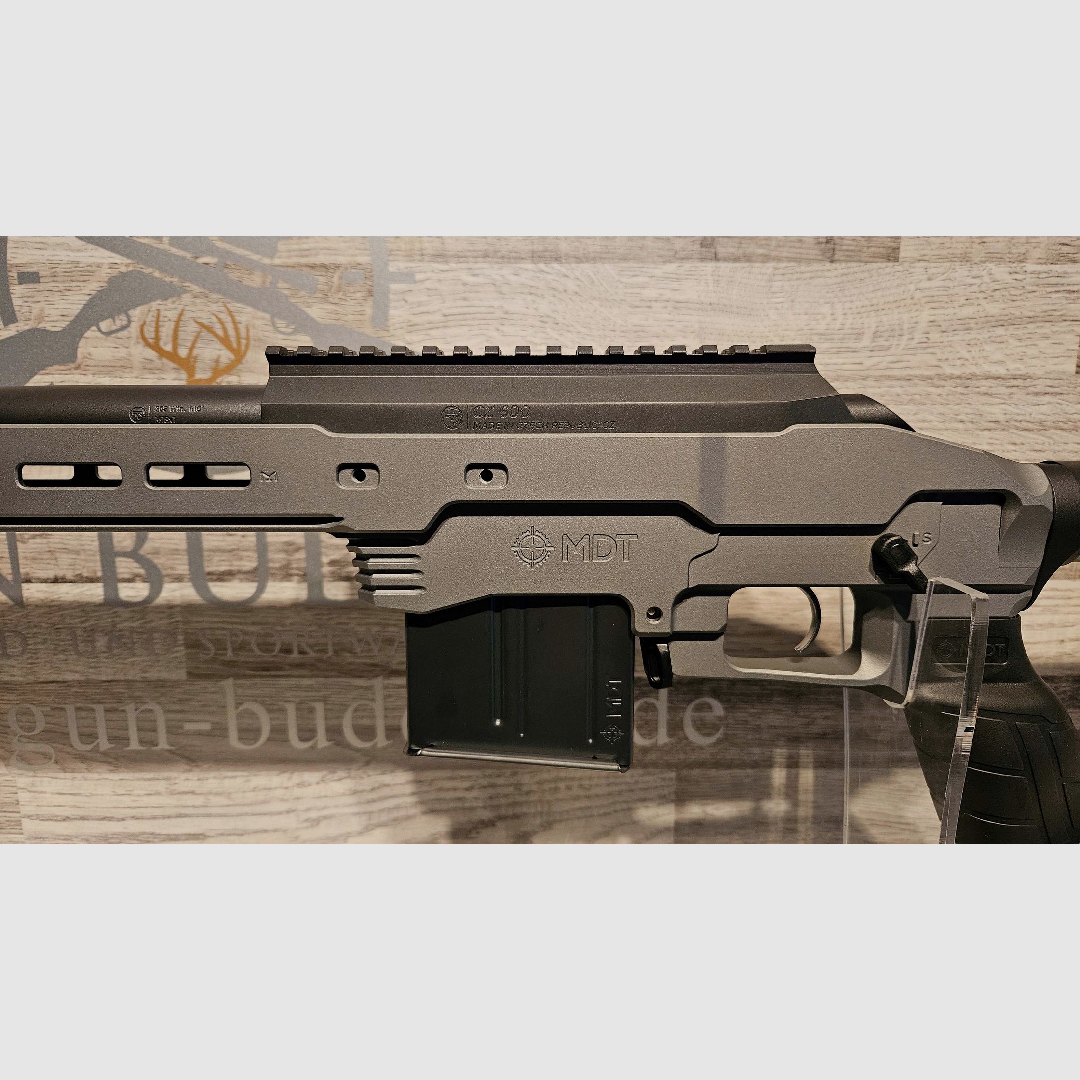 CZ600 MDT Grigio Cal. .308Win. Fucile da competizione a prezzo speciale - Nuovo dal commercio specializzato