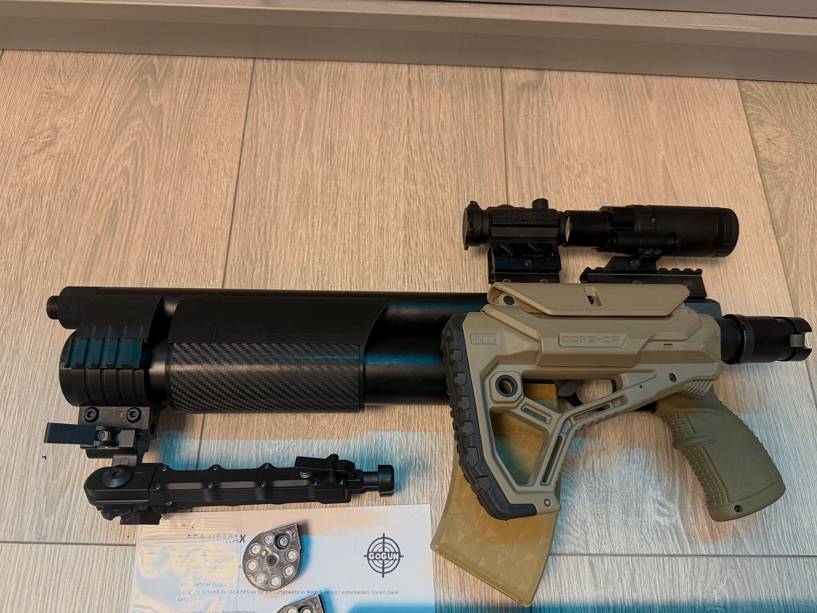 AEA HP-Max MK 1 Kal. .35 9mm F-luchtgeweer pompactie, RED-DOT en opvouwbare vergroting 1-5x (vergroter), tactisch, FAB-schaft, Donny FL, bipod tactisch