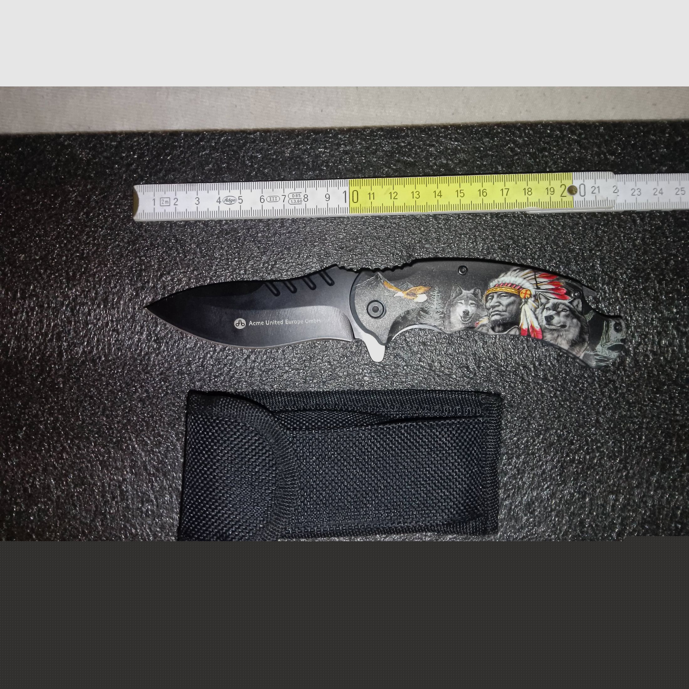 Verschiedene Taschenmesser