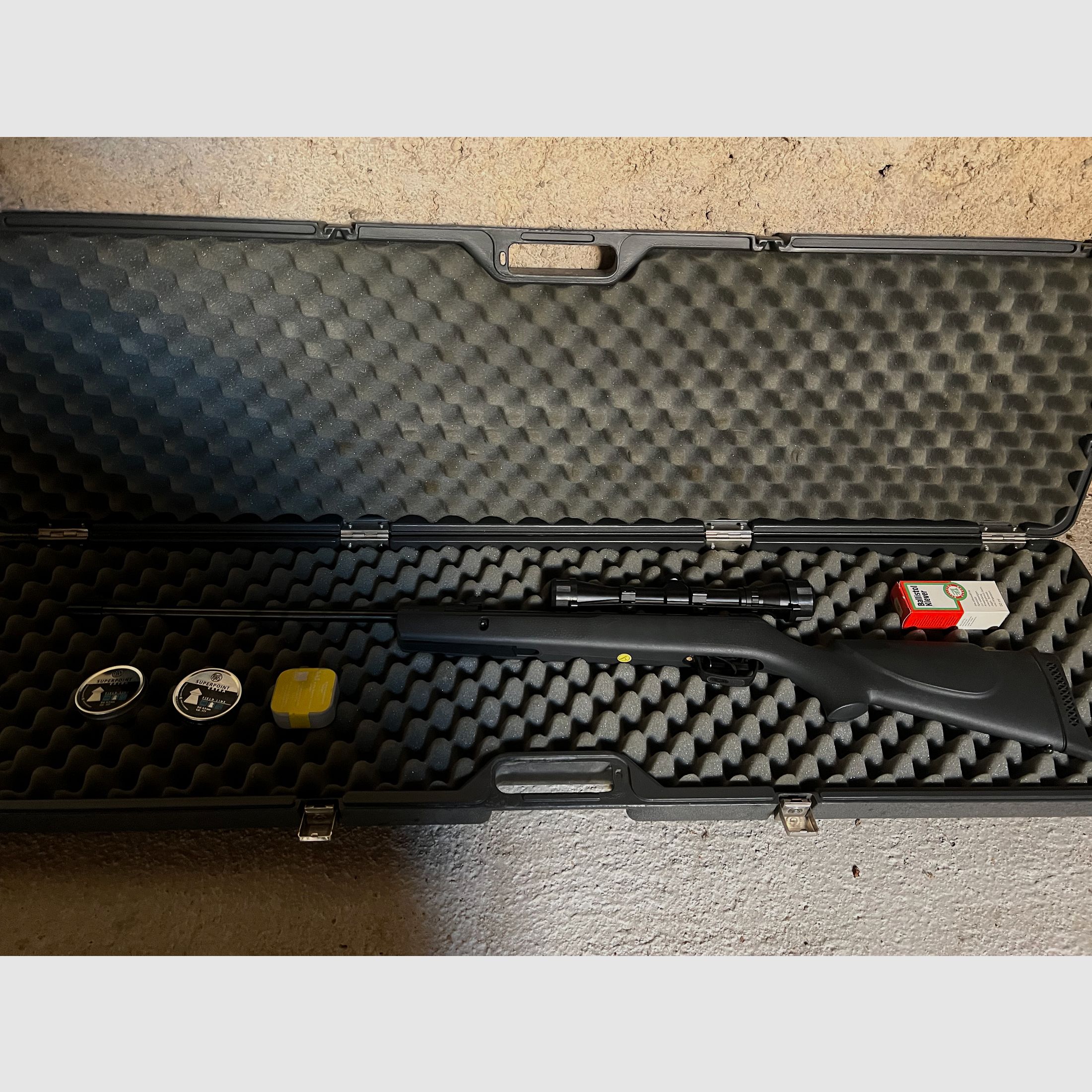 Gamo Shadow 1000 incl. visor, maletín + diablos