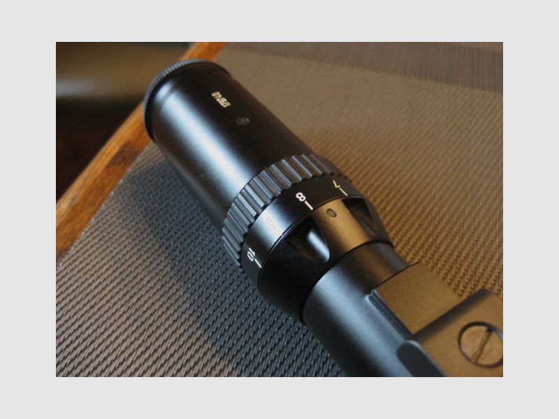 TOP-Klassiker !!  "DAS"  Schmidt & Bender 2,5-10x56 mit Absehen-4 sowie Schiene und original Blaser-Sattelmontage im BESTZUSTAND ! Kein ZEISS-Swarovski-LEICA-Mauser-Sauer