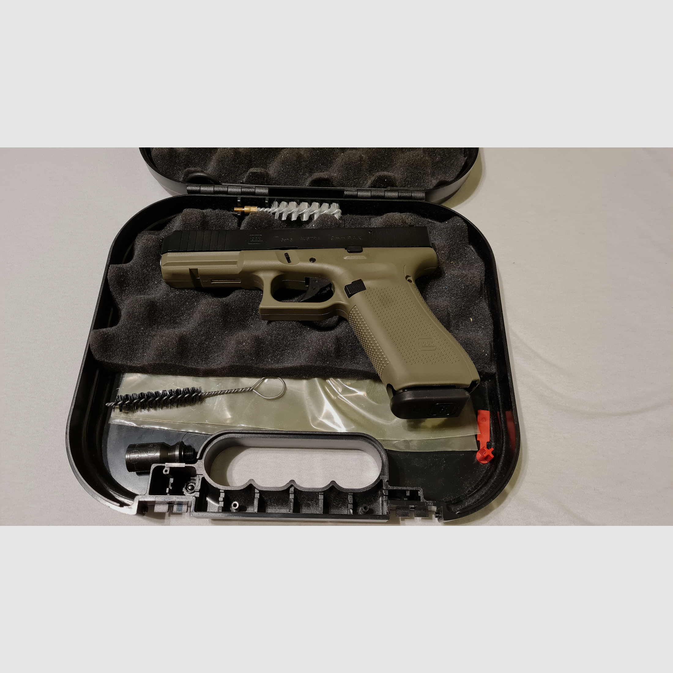 Glock 17 Battlefield Green + Glock Koffer