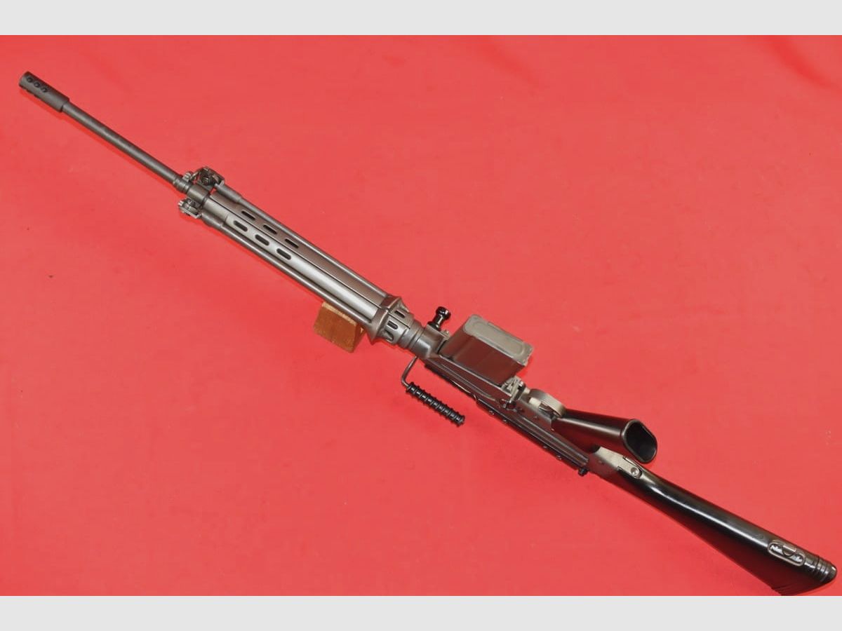 #5794 Fusil semi-automatique STG58, cal. 7,62x51, image 12 sur 31